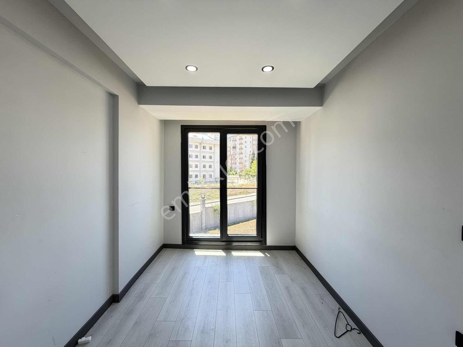 Marmaragazın Yanında Arakat Site İçerisinde 1+1 Daire - Görsel 3