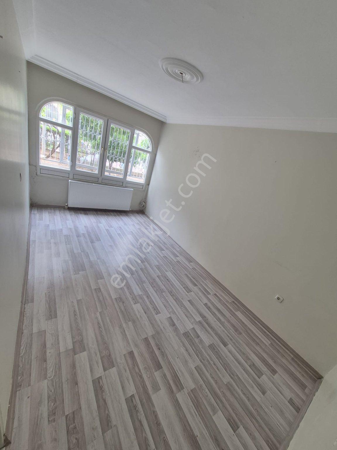 Yüzüncüyıl Mahallesinde Eski Karakol Civarı Kiralık 3+1 Daire - Görsel 3