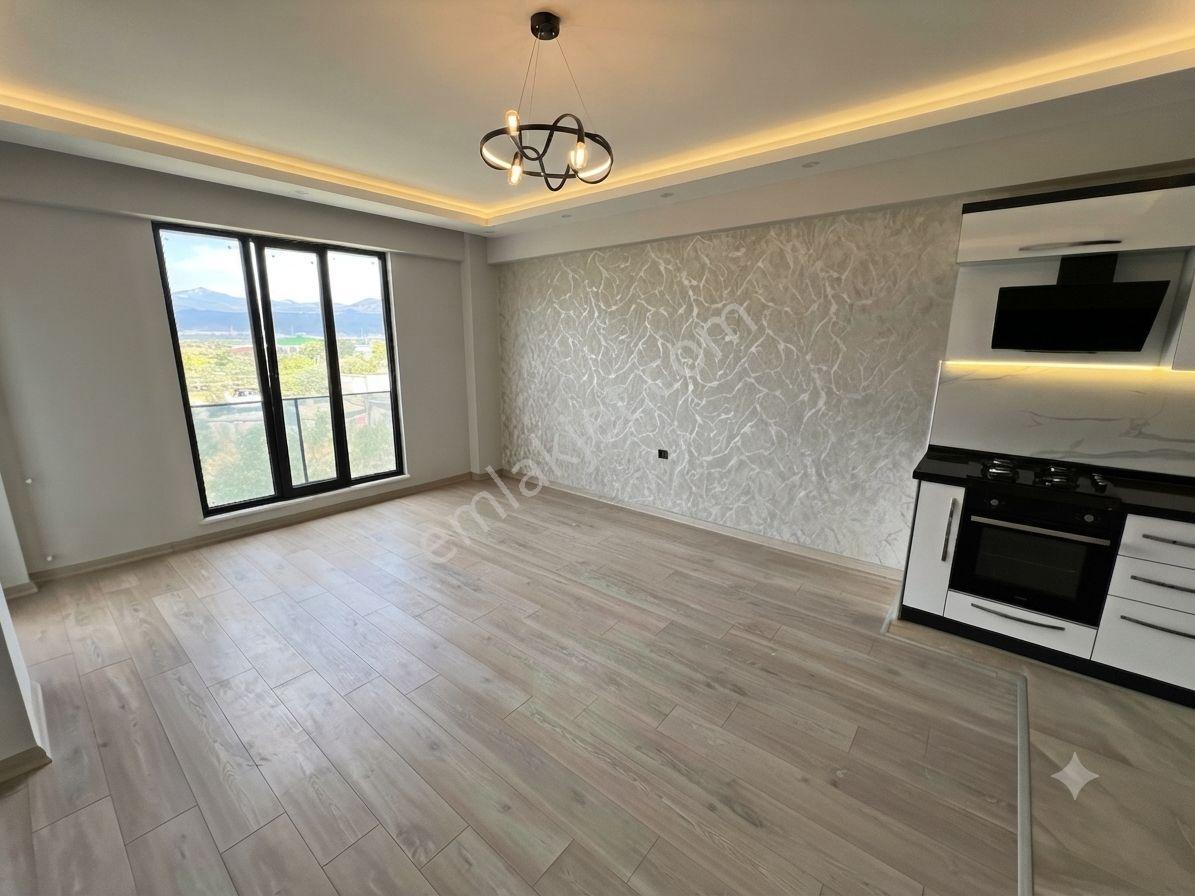 Aktif'ten Akçay Merkez'de Satılık Doğa Manzaralı Arakat Ön Cephe Lüx 2+1 Daire - Görsel 5