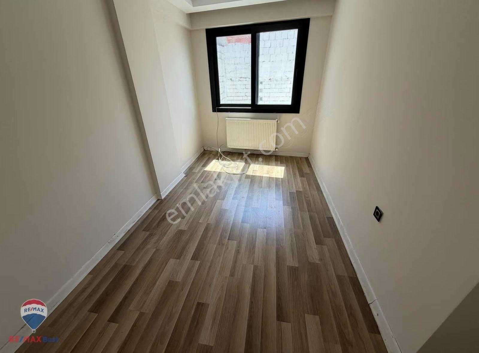 Remax Best' Ten Karşıyaka Çarşı Da 3+1 Teraslı Kiralık Daire - Görsel 20