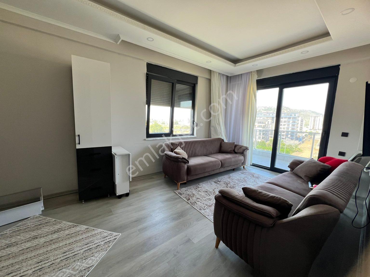 Pazarcı Mahallesi Ful Aktiviteli Sitede 1+1 Eşyalı Daire - Görsel 13