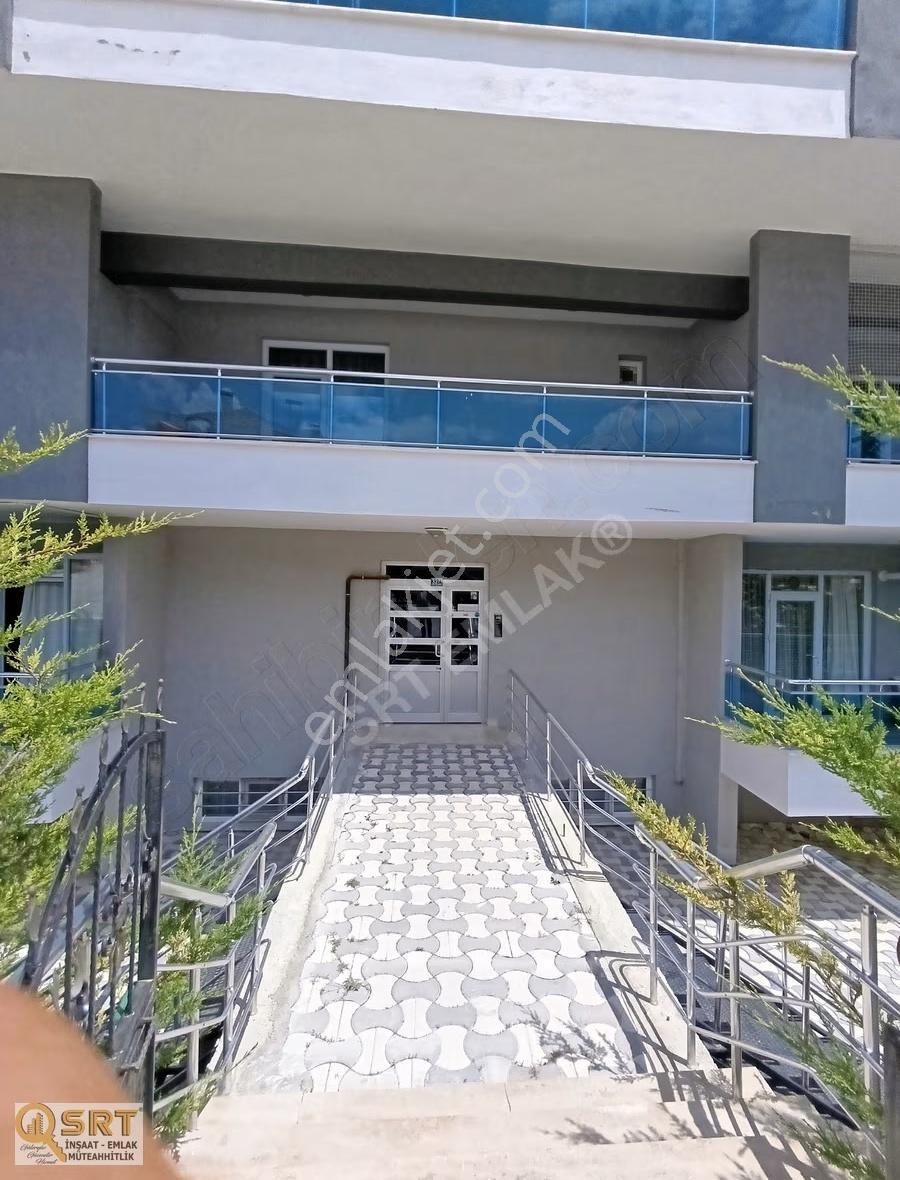 Meram Tıp Karşısı Eşyalı Ara Kat Kiralık 1+1 Daire - Görsel 12