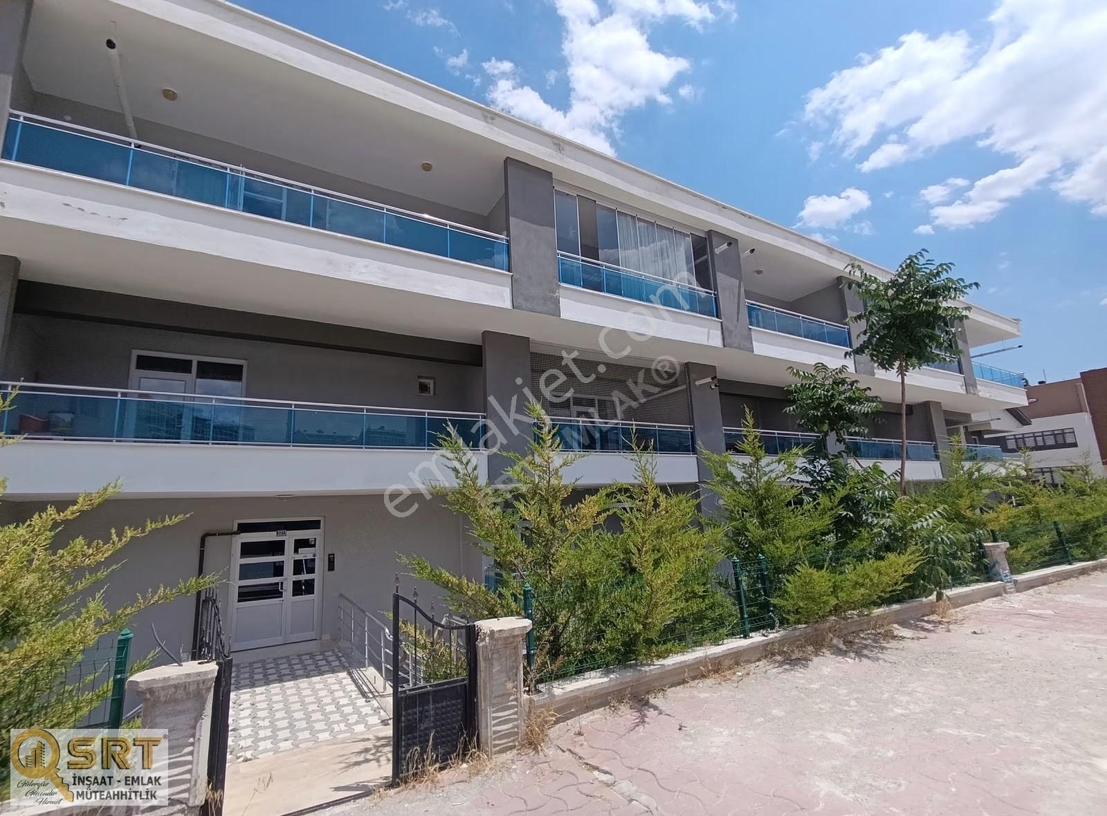 Meram Tıp Karşısı Eşyalı Ara Kat Kiralık 1+1 Daire - Görsel 5
