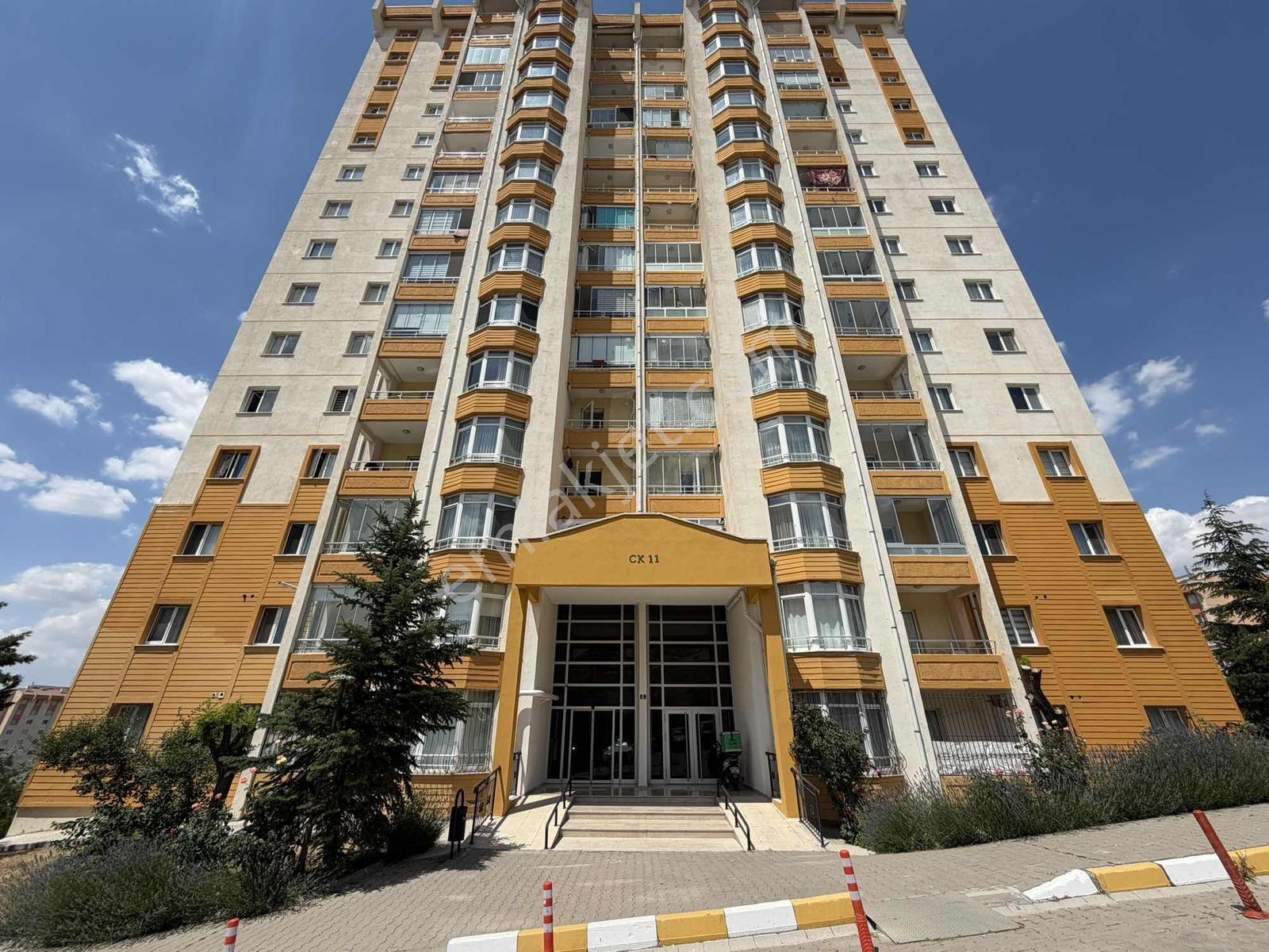 Turkuazda Ful Eşyalı Ve Ful Yapılı 4+1 Kiralık