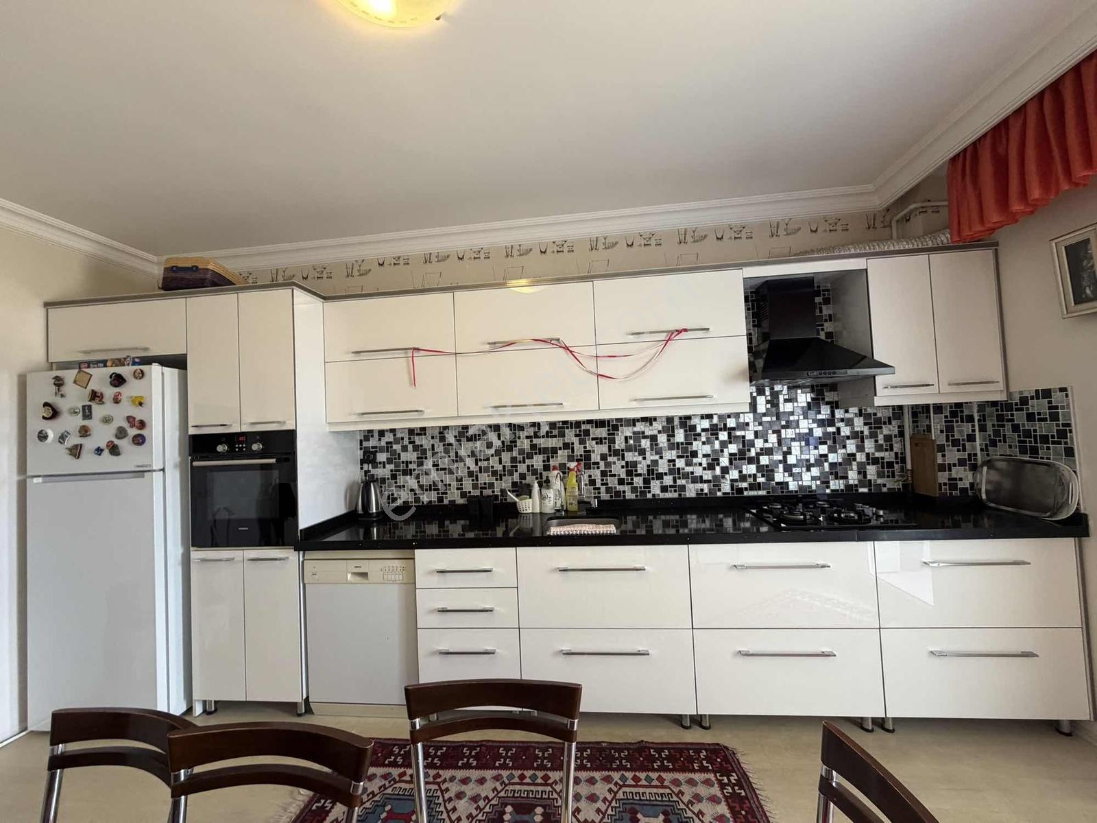Turkuazda Ful Eşyalı Ve Ful Yapılı 4+1 Kiralık - Görsel 28