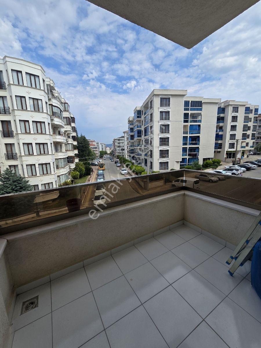Plaja Yakın Site İçi Satılık Ara Kat 2+1 - Görsel 4