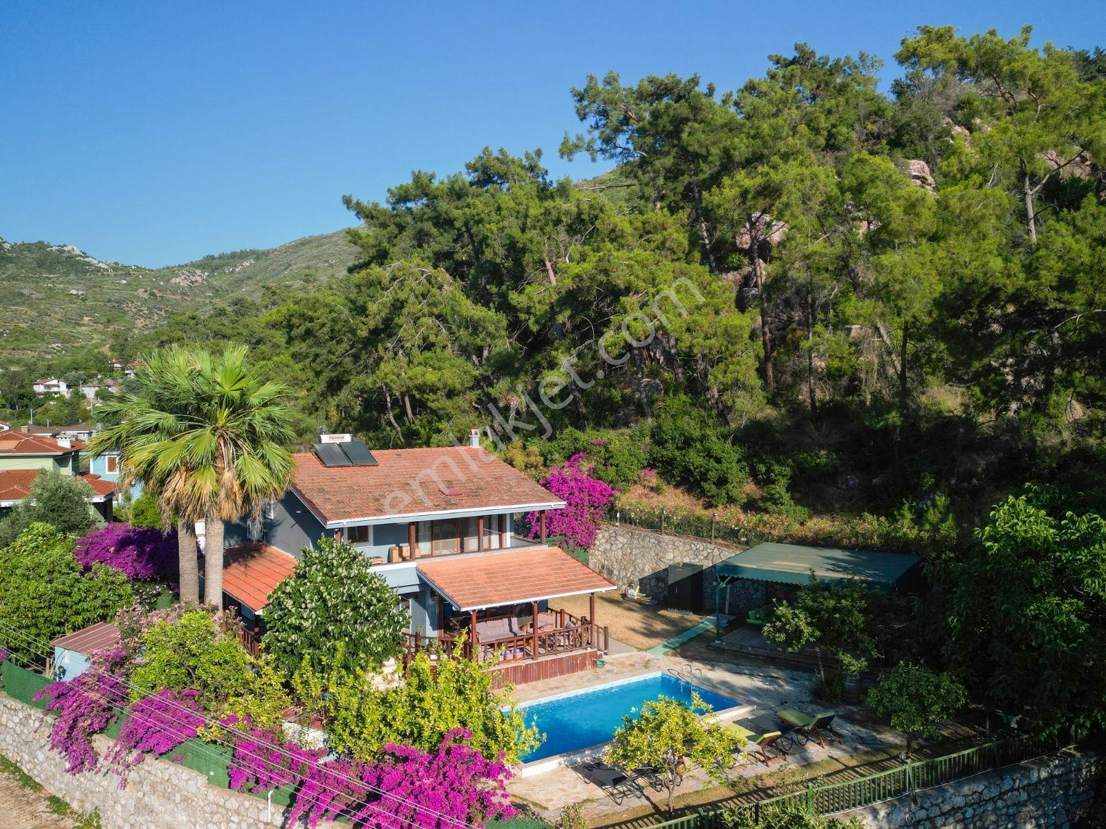 Marmaris Hisarönü 1,5 Dönüm İçinde Denize 800m Müstakil Villa - Görsel 13
