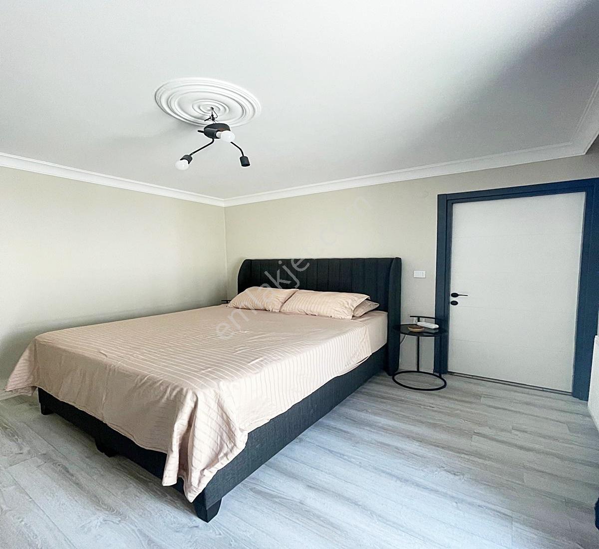 İzmir Çiğli'de Full Manzaralı 140m² Teraslı Lüks 3+1 Daire - Görsel 27