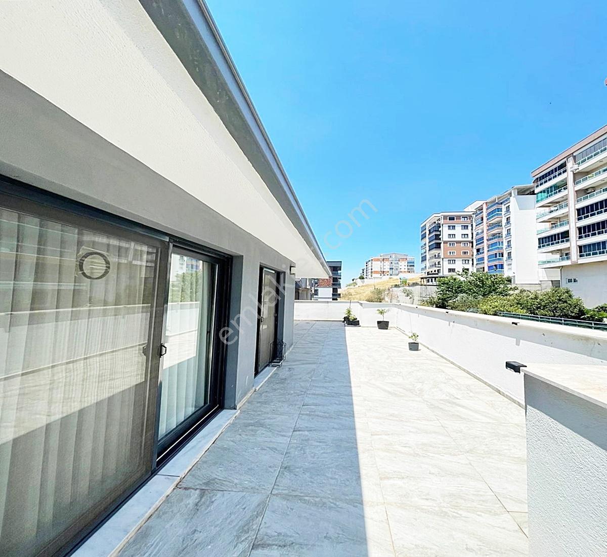 İzmir Çiğli'de Full Manzaralı 140m² Teraslı Lüks 3+1 Daire - Görsel 25