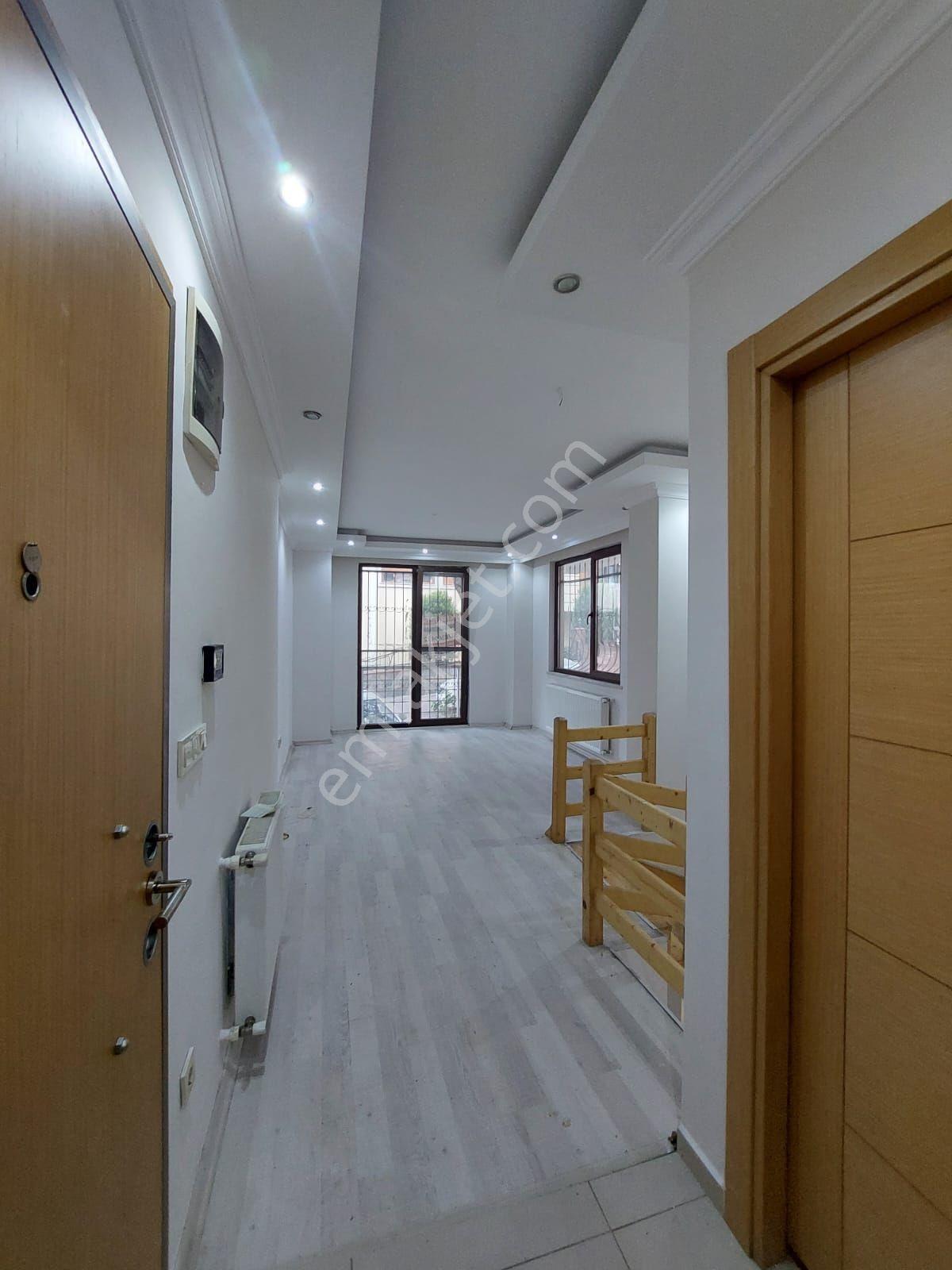 Cevizli Merkezde Satılık Daire