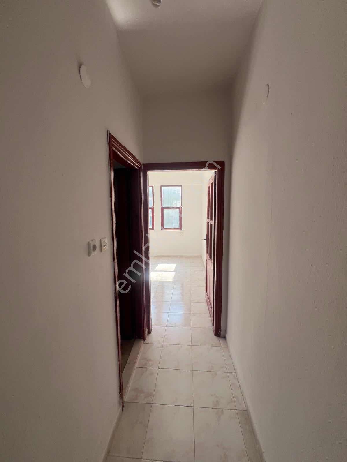 Kadıpaşa'da Kiralık Geniş 2+1 Ayrı Mutfak Daire - Görsel 7