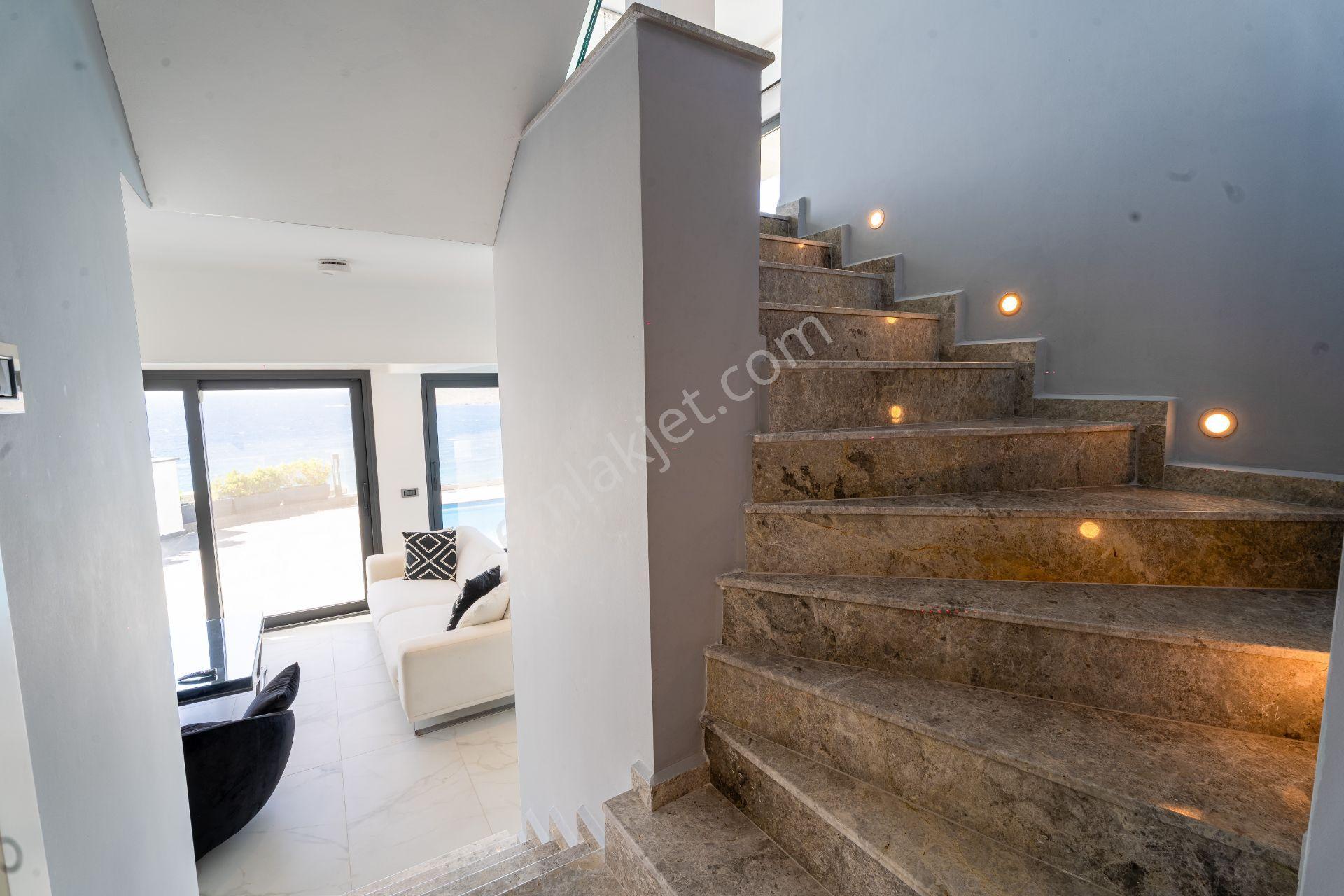 Bodrum Geriş'te Panoramik Deniz Manzaralı 4+2 Satılık Villa - Görsel 21