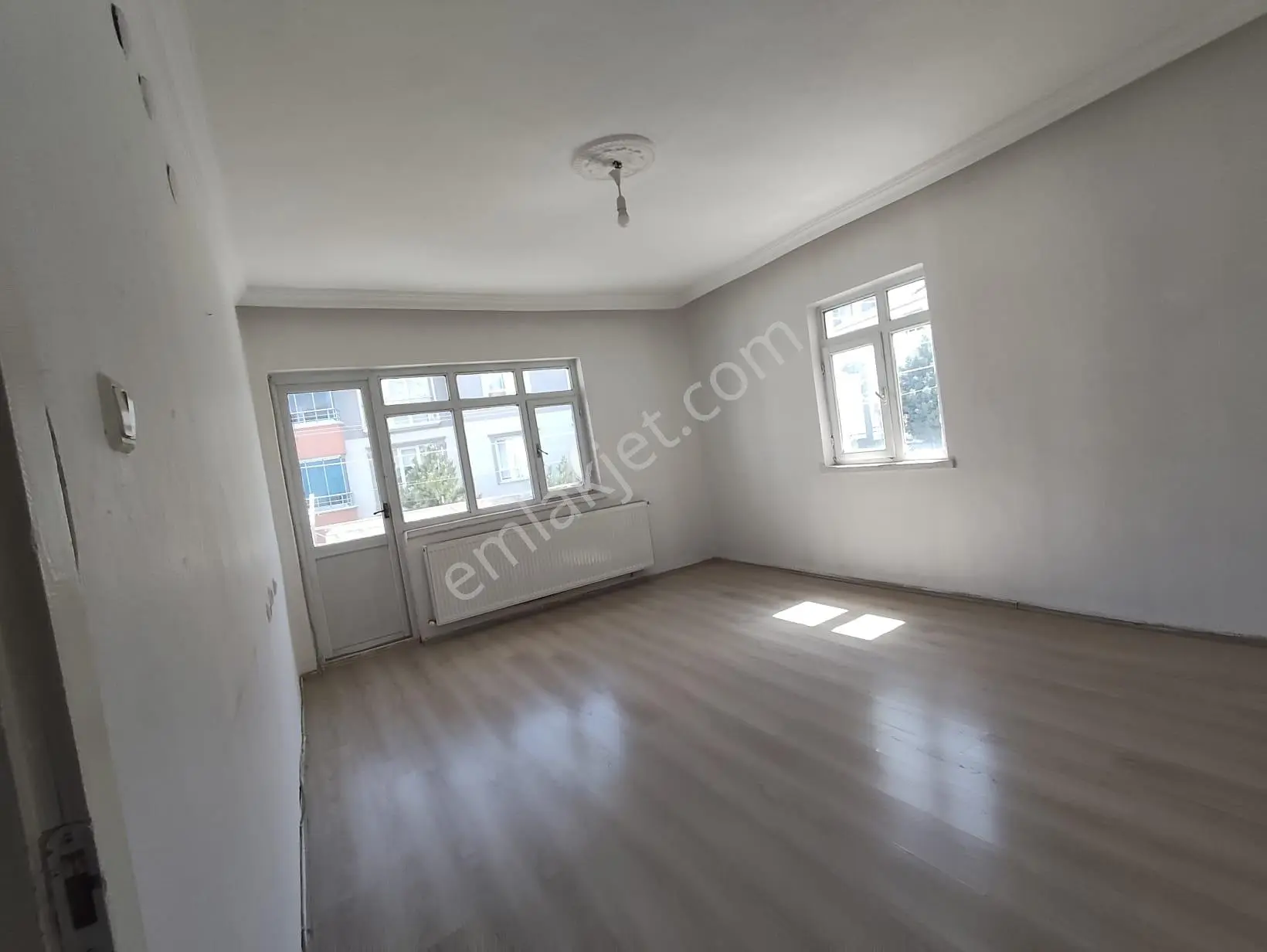 Yılmaz Gayrımenkulden Kiralık 2+1 Geniş Daire - Görsel 2