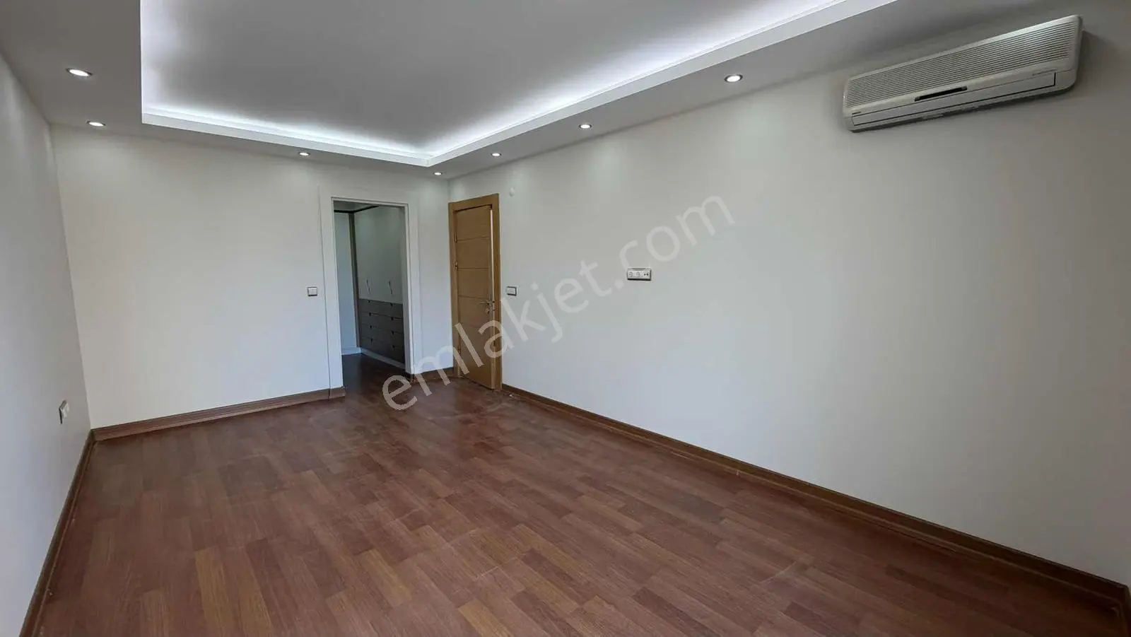 Beylikdüzü Saklıhan Konakları Geniş 3+1 Kiralık Daire - Görsel 4