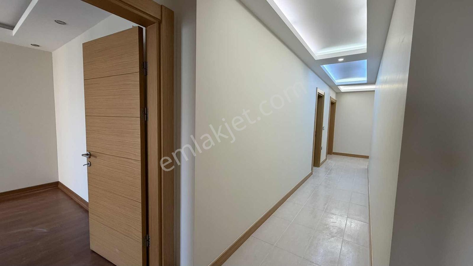 Beylikdüzü Saklıhan Konakları Geniş 3+1 Kiralık Daire - Görsel 9
