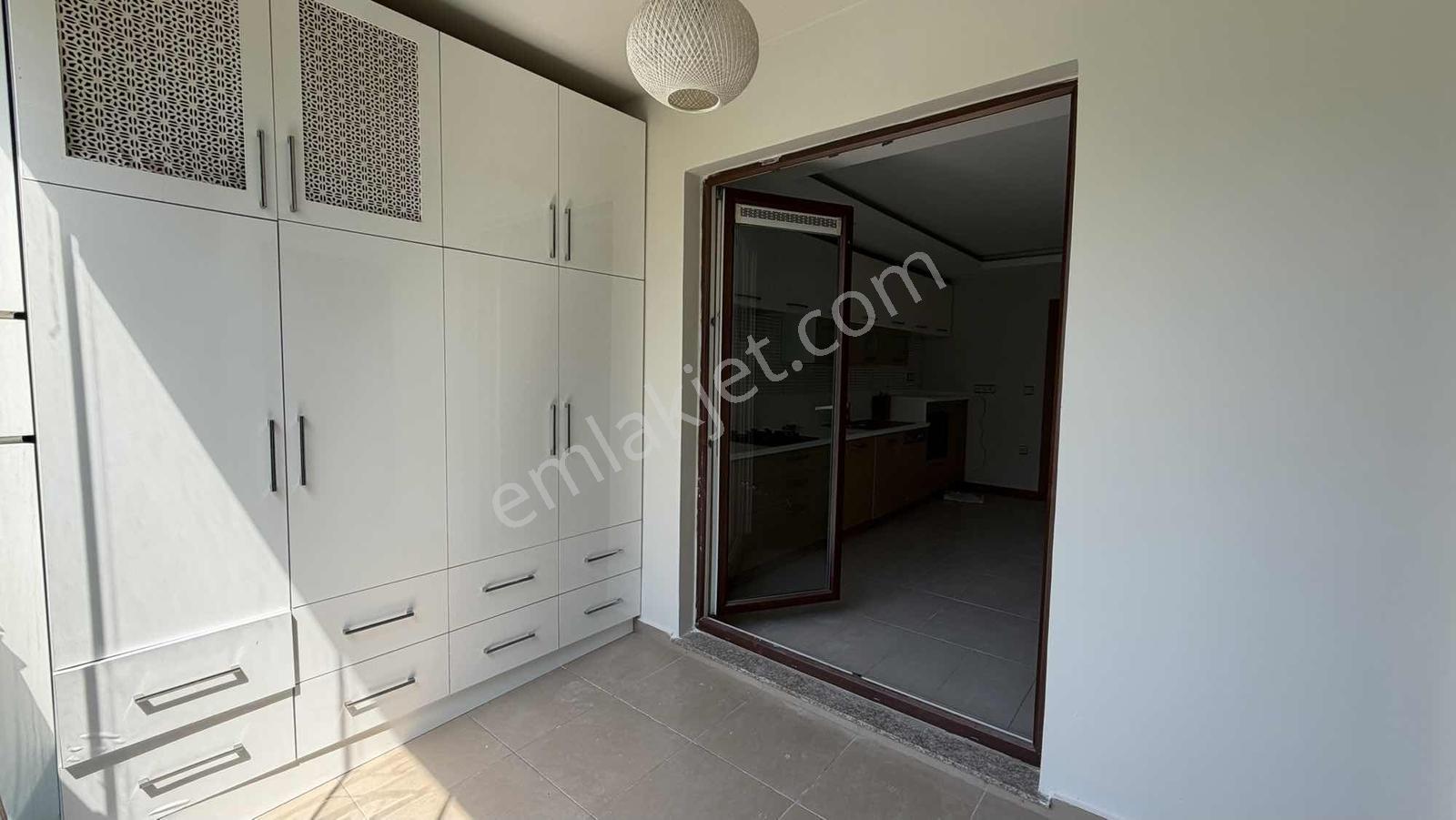 Beylikdüzü Saklıhan Konakları Geniş 3+1 Kiralık Daire - Görsel 16