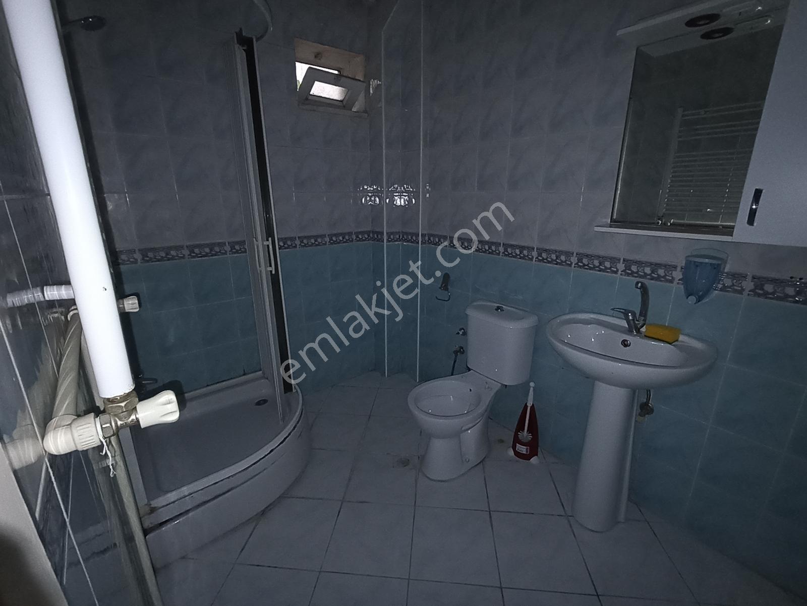 Esenyurt Merkezde 75 M2 1+1 Site İçinde Bahçekatı Ön Cephe Boş - Görsel 10