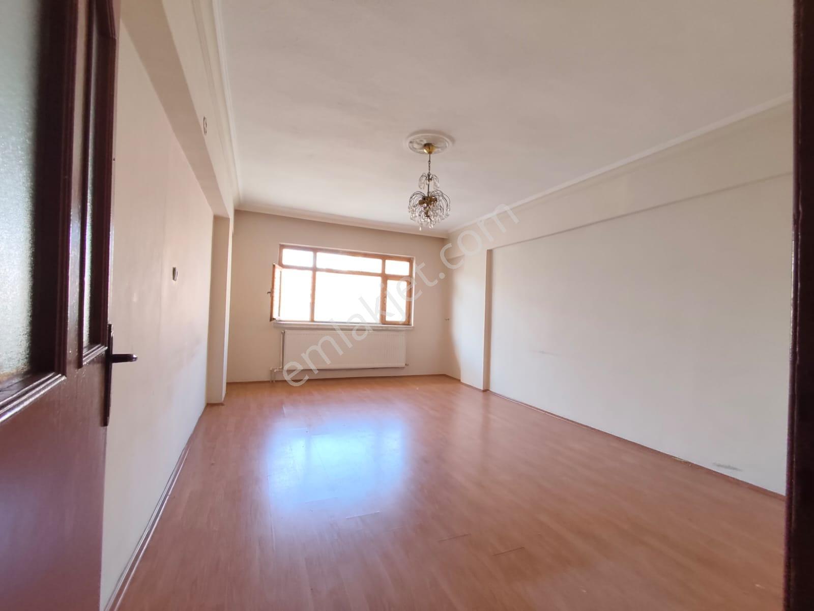 Yılmaz Gayrımenkukden Kiralık Geniş M2 Ferah 3+1 Daire - Görsel 5