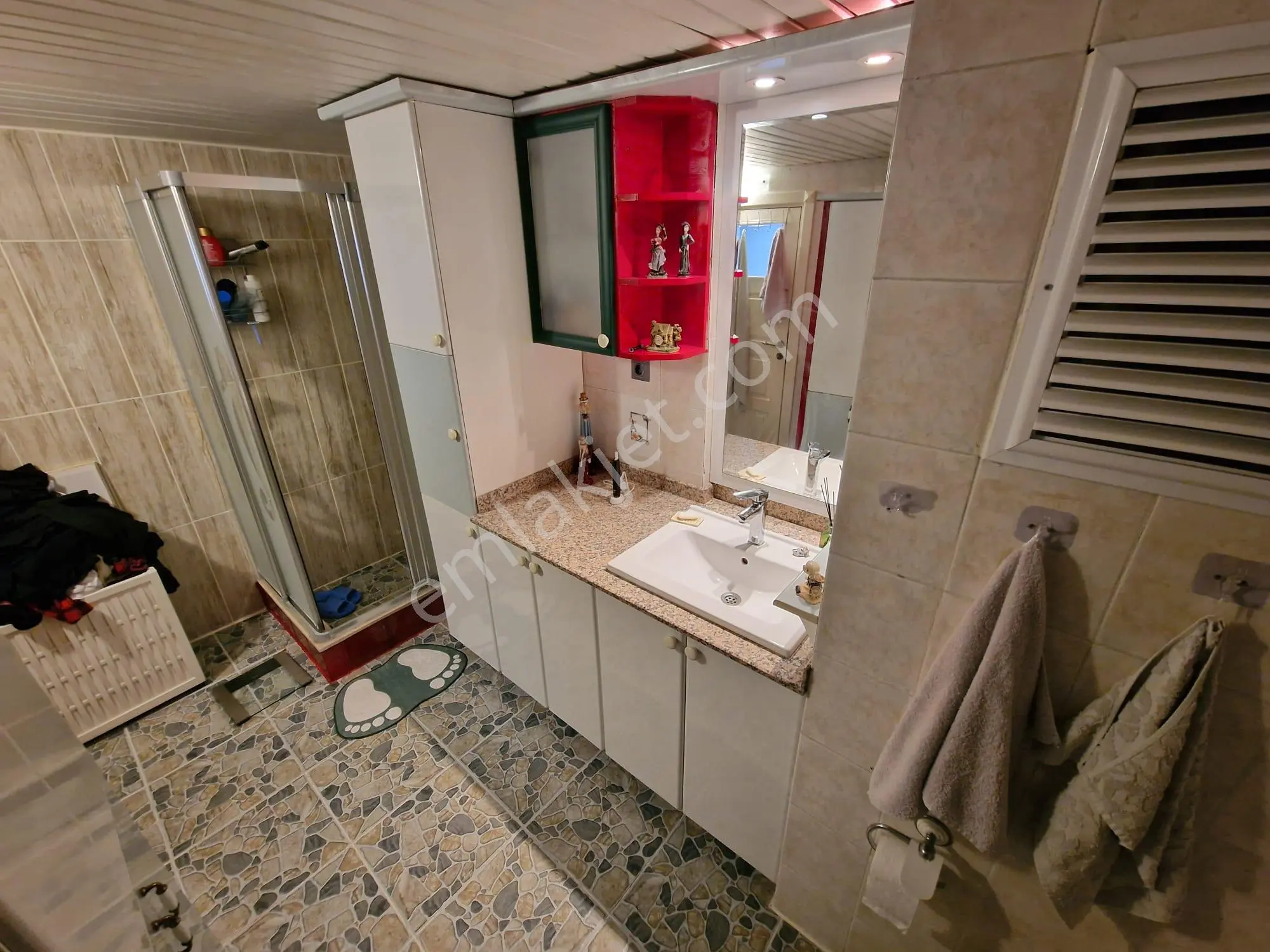 4+1güzelyalı Kap.mutfak 3banyo 3wc 240m2 Gdb Cephe 2balkon Site İçi Sosyete Pazarı Civ.az Hasarlı - Görsel 31