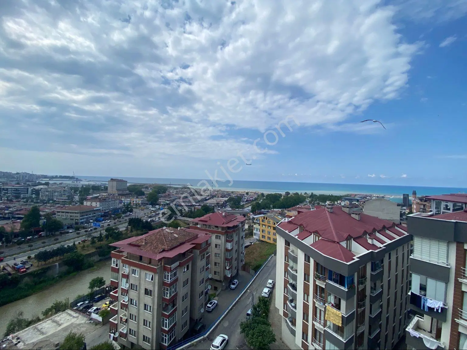 Yalı Gayrimenkulden Kalkınma Merkezi Konum 2+1 Ferah Kiralık