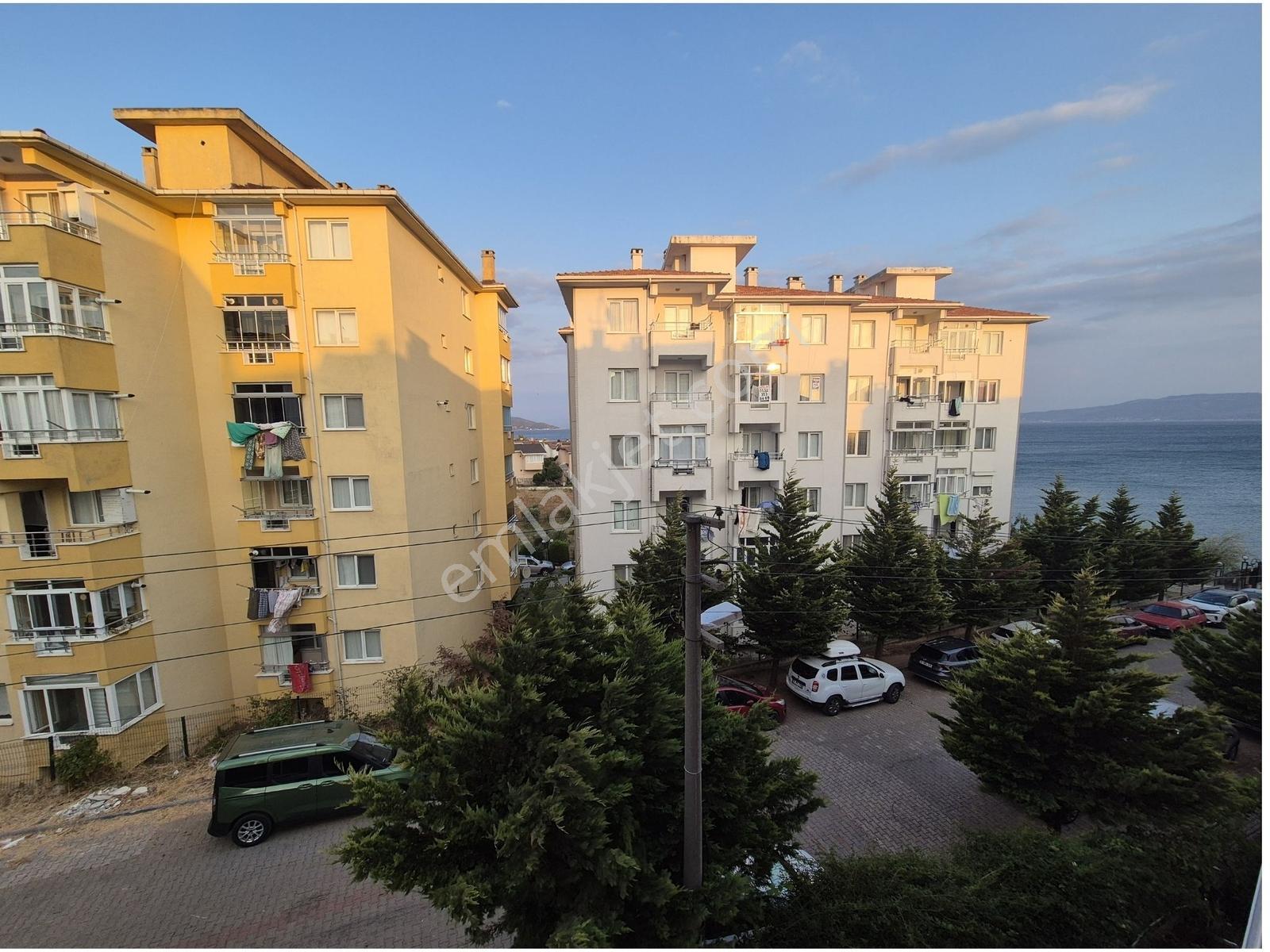 Ay Emlak'tan Armutlu Petek Sitesi İçinde 2+1 Deniz Gören Daire - Görsel 17