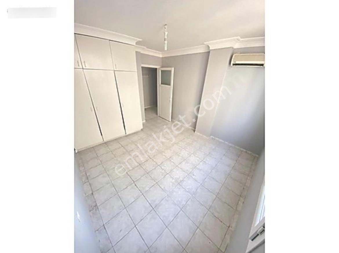3+1güzelyalı İllerbankası 8-8katı 2banyo 200m2 Gd Cephe Kap.mutfak 21-25yaş Az Hasarlı. - Görsel 15