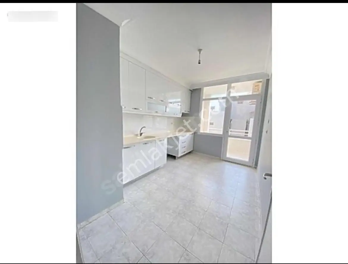 3+1güzelyalı İllerbankası 8-8katı 2banyo 200m2 Gd Cephe Kap.mutfak 21-25yaş Az Hasarlı.