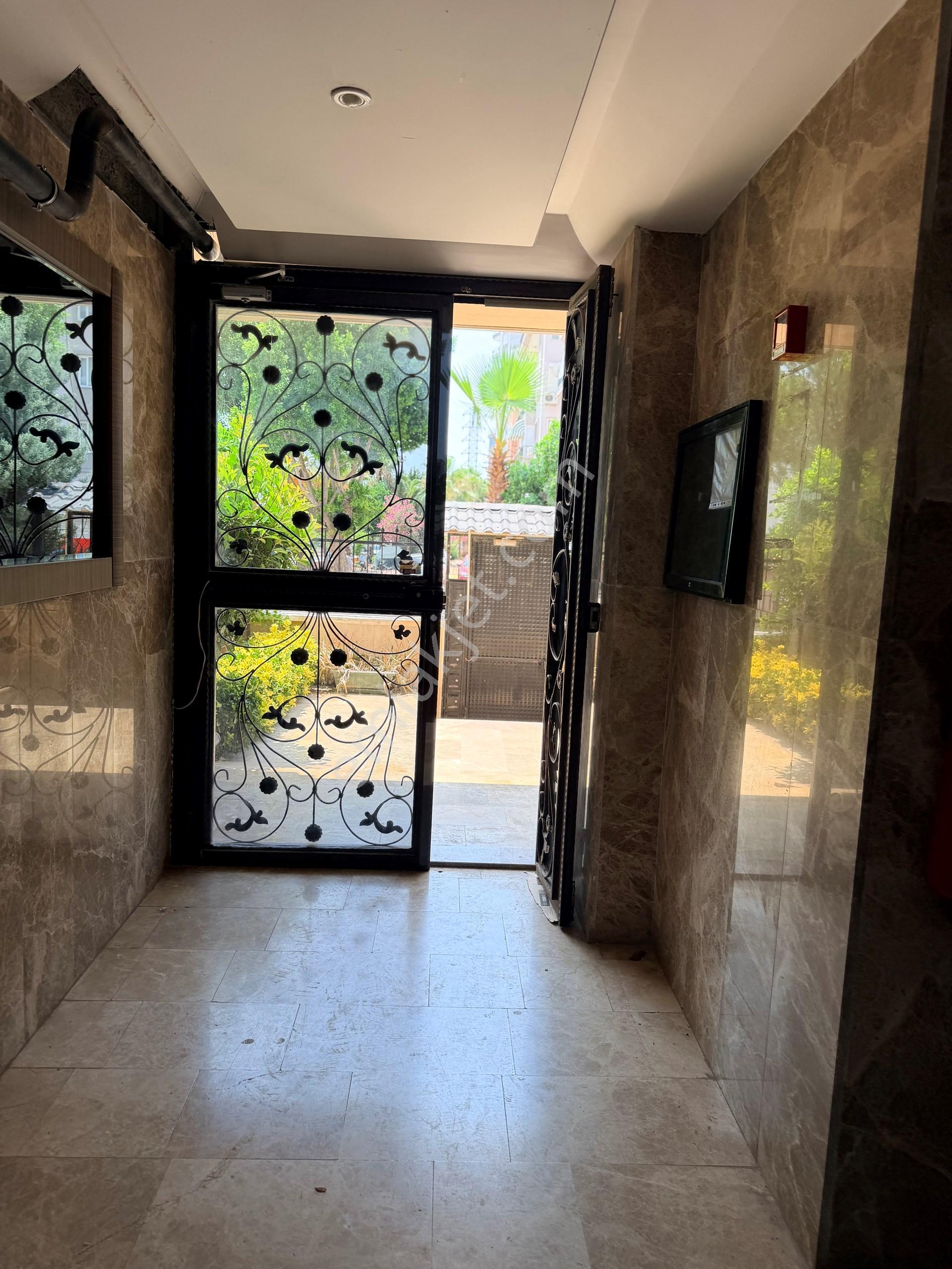 Antalya Kepez Fevzi Çakmak’ta Havuzlu Sitede 3+1 Satılık Daire - Görsel 2