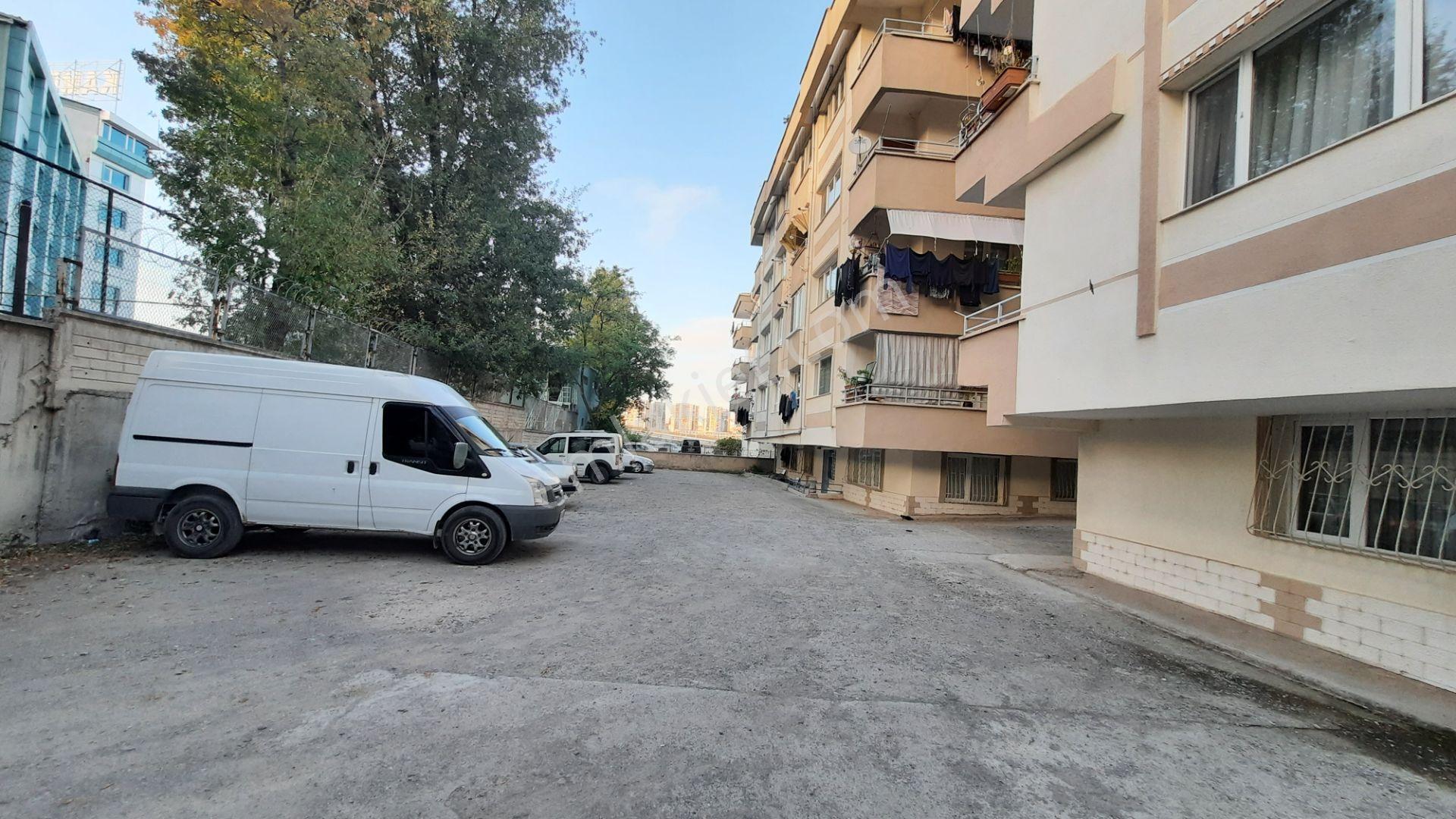Akif'ten Topçu'da 3+1 Trene & Otobüse Yakın Eşyalı Kiralık Daire - Görsel 30