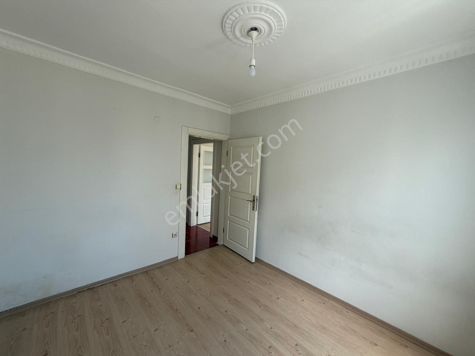 Esenyurt Kıraç Hürriyet Mahallesinde 2+1 85 M2 Balkonlu 1.kat Da Kiralık Daire - Görsel 21