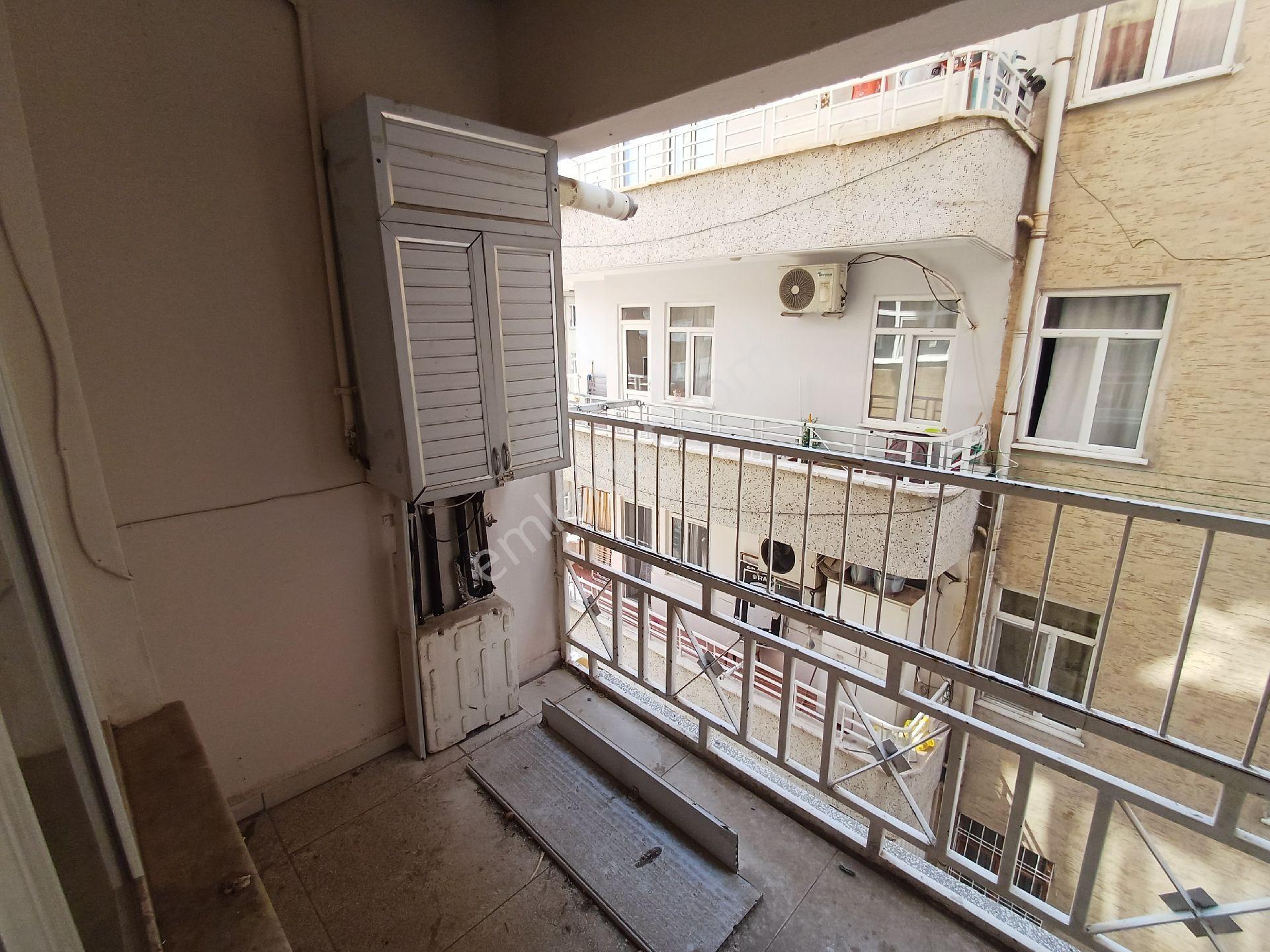 Kiralık 3+1 Ofis Rızvanağa Cad Cem Apt Diyarbakır - Görsel 3