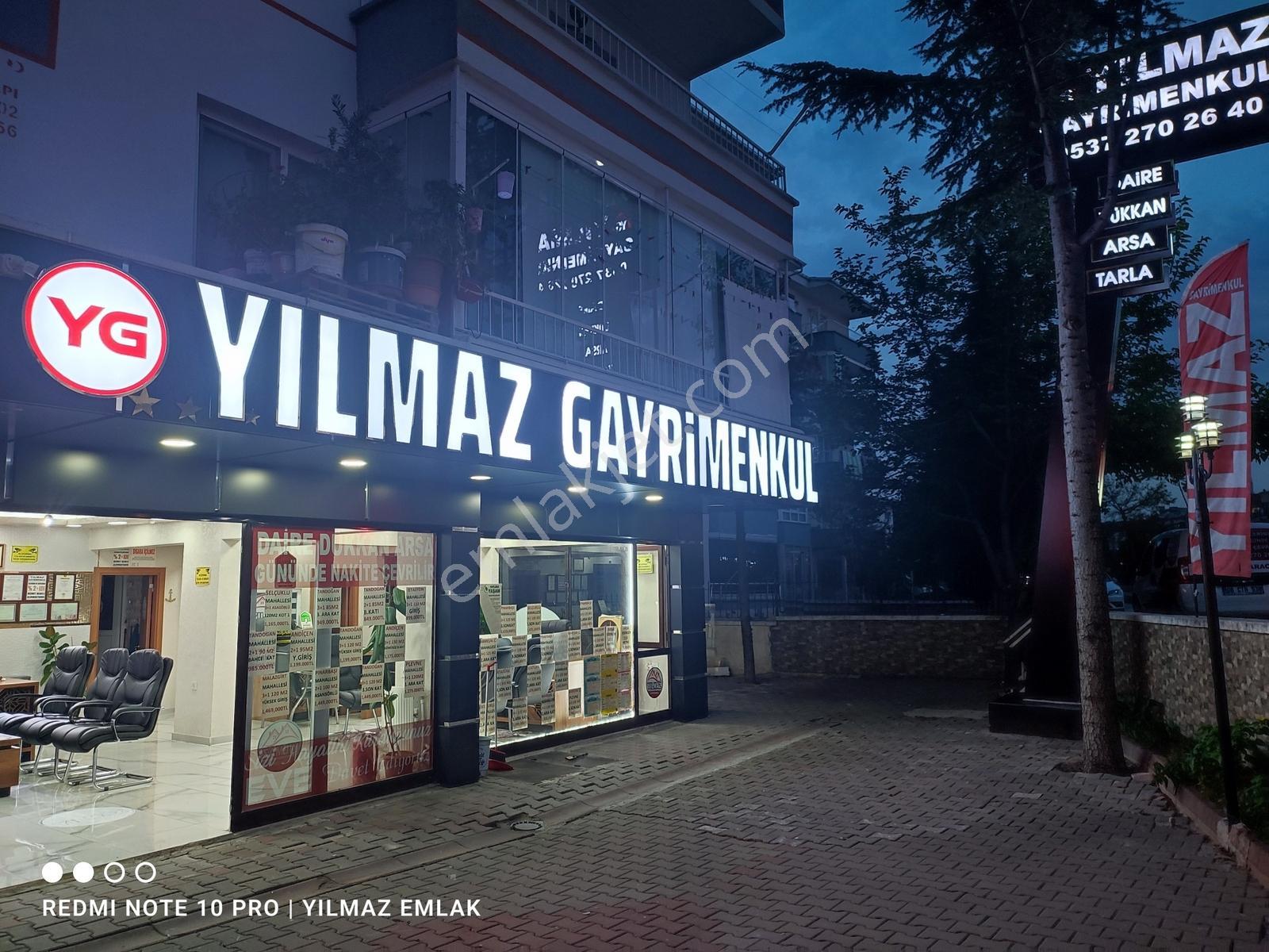 Yılmaz Gayrımenkulden Geniş 3.katta 3+1 Satılık Daire - Görsel 4