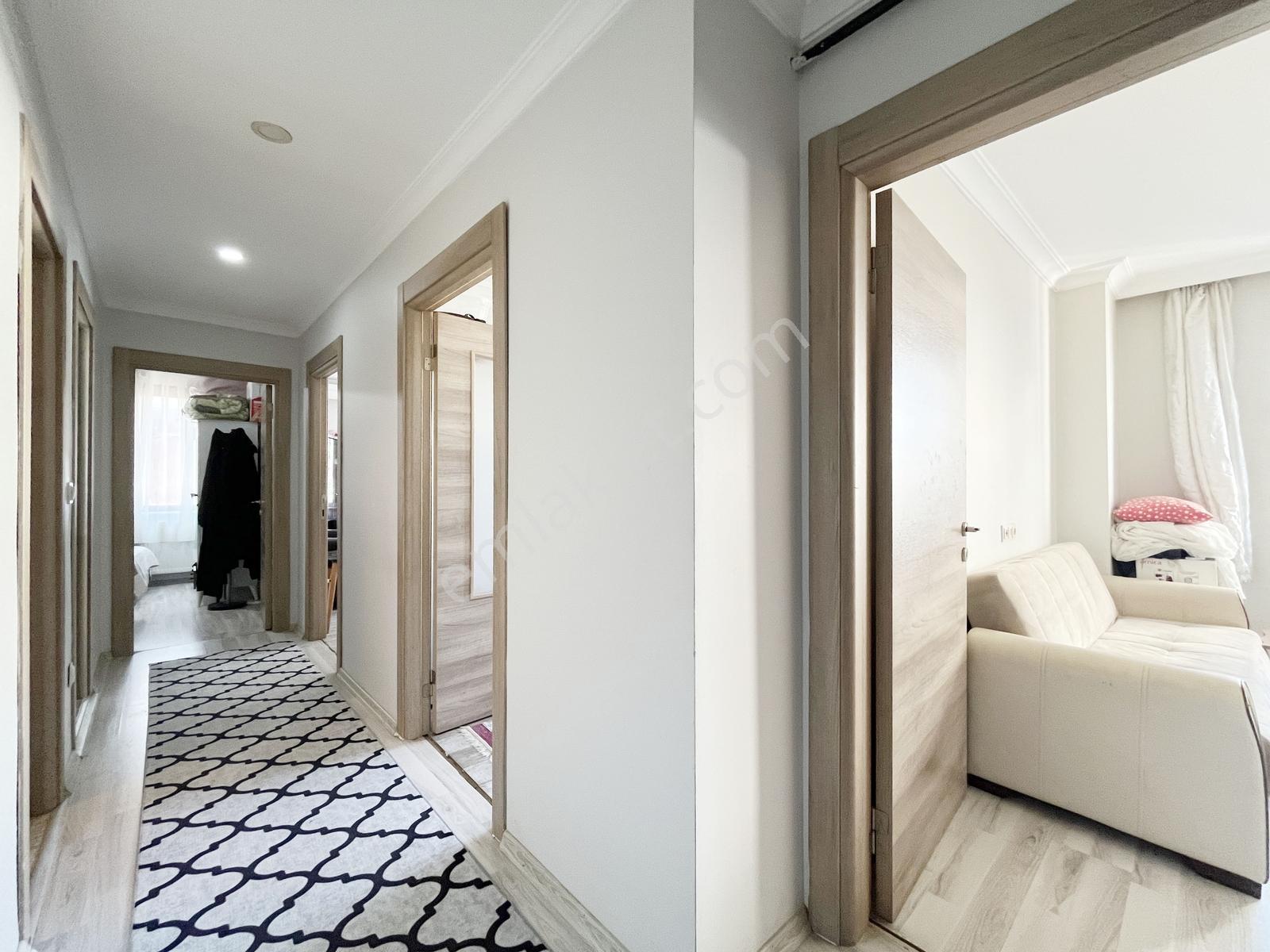 Satılık 2+1 Daire - Ara Kat - Cadde Üzeri - Ayrı Wc - Balkon - Görsel 13