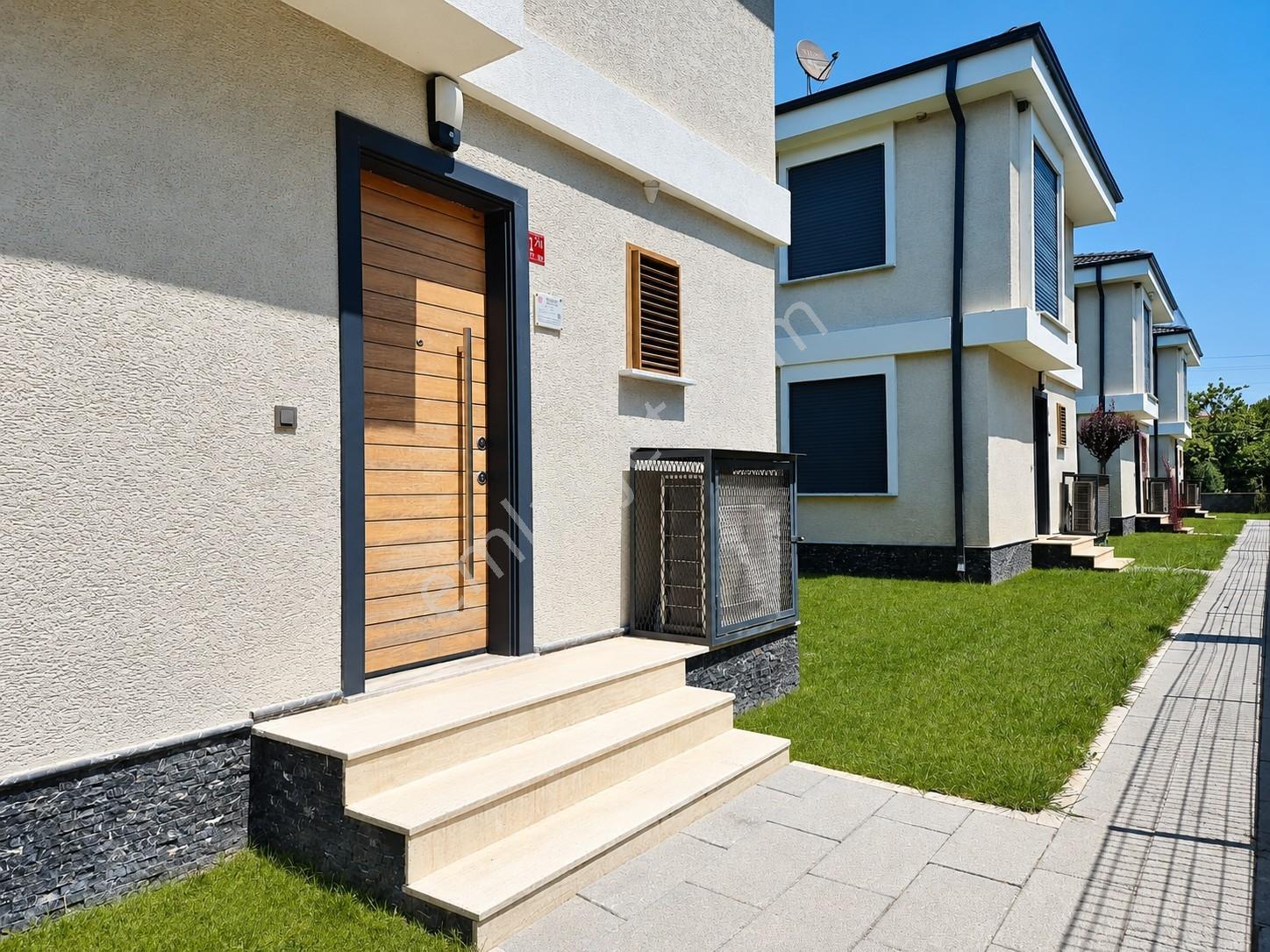 Umas Solutıon'dan Havuzlu Site İçinde - Modern Konsept 3+1 Villa - Görsel 7