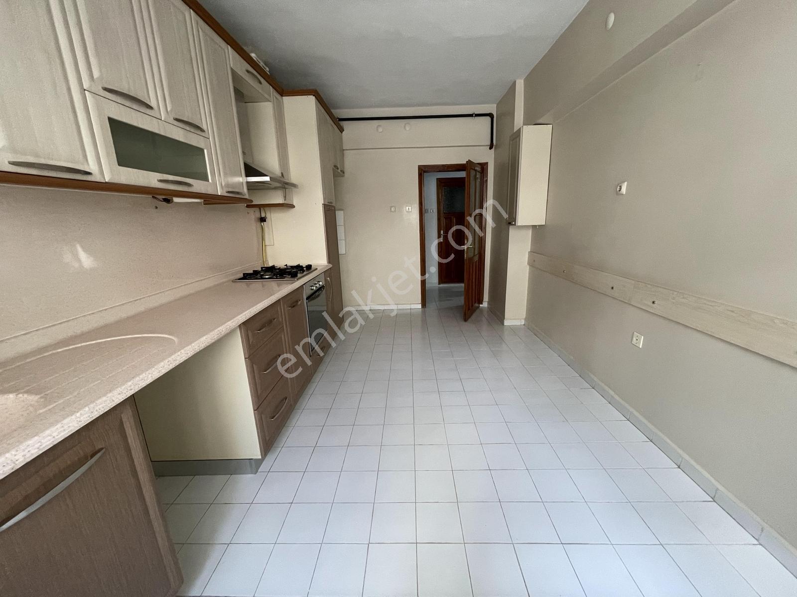 Özbey Emlaktan Kurtuluş Mh Adliye Yakını Kiralık 3+1 - Görsel 10