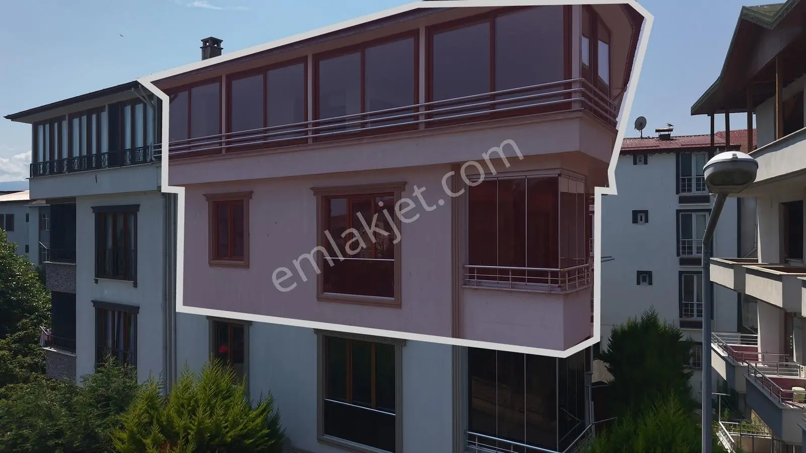 Akyazı'da Eşsiz Fırsat! Sahile Yakın, Teraslı 4+2 Çatı Dubleksi