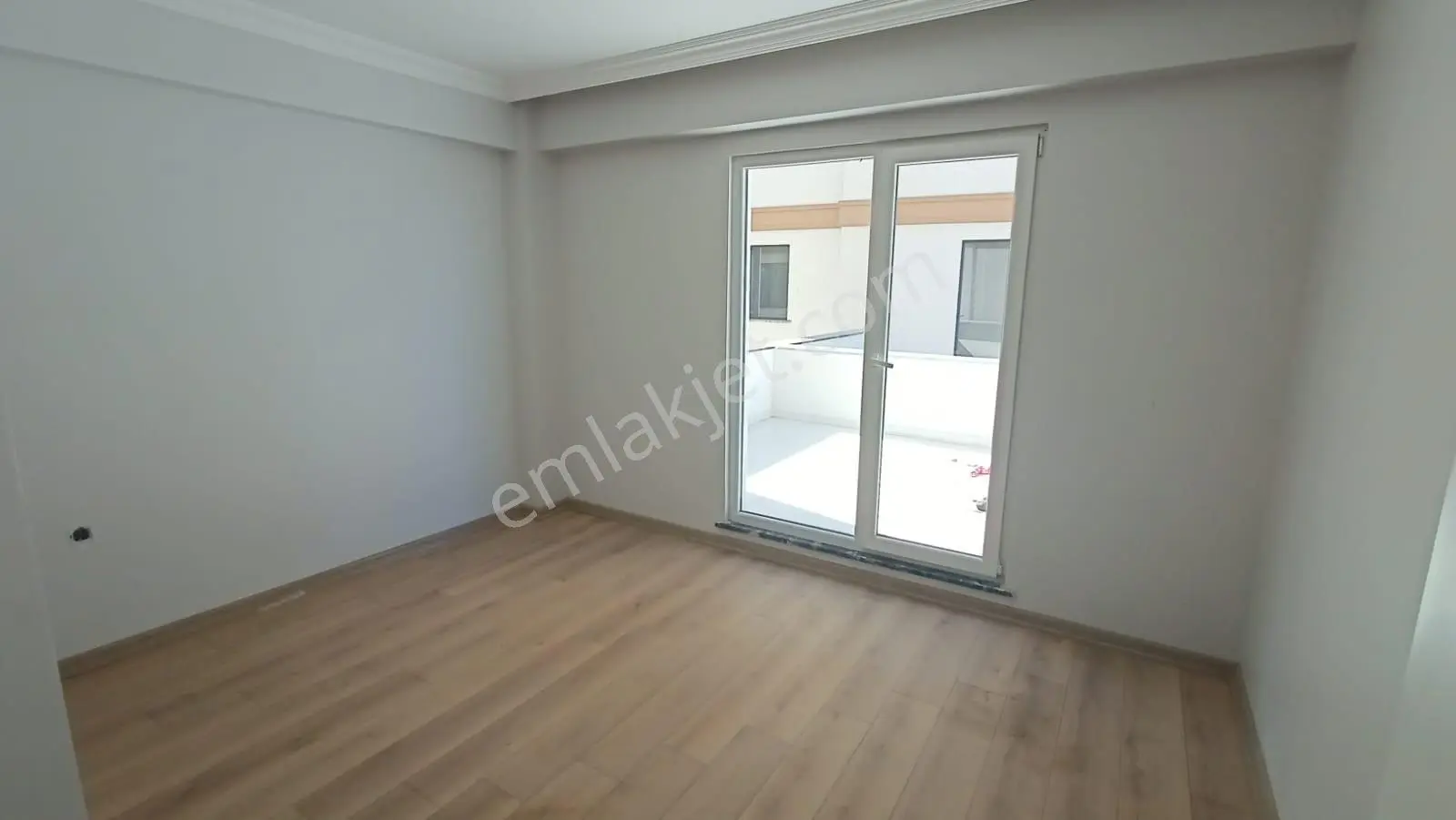 Eşref Bitlis Bulvarında Lüx Sıfır 2+1 Satılık Daire - Görsel 8
