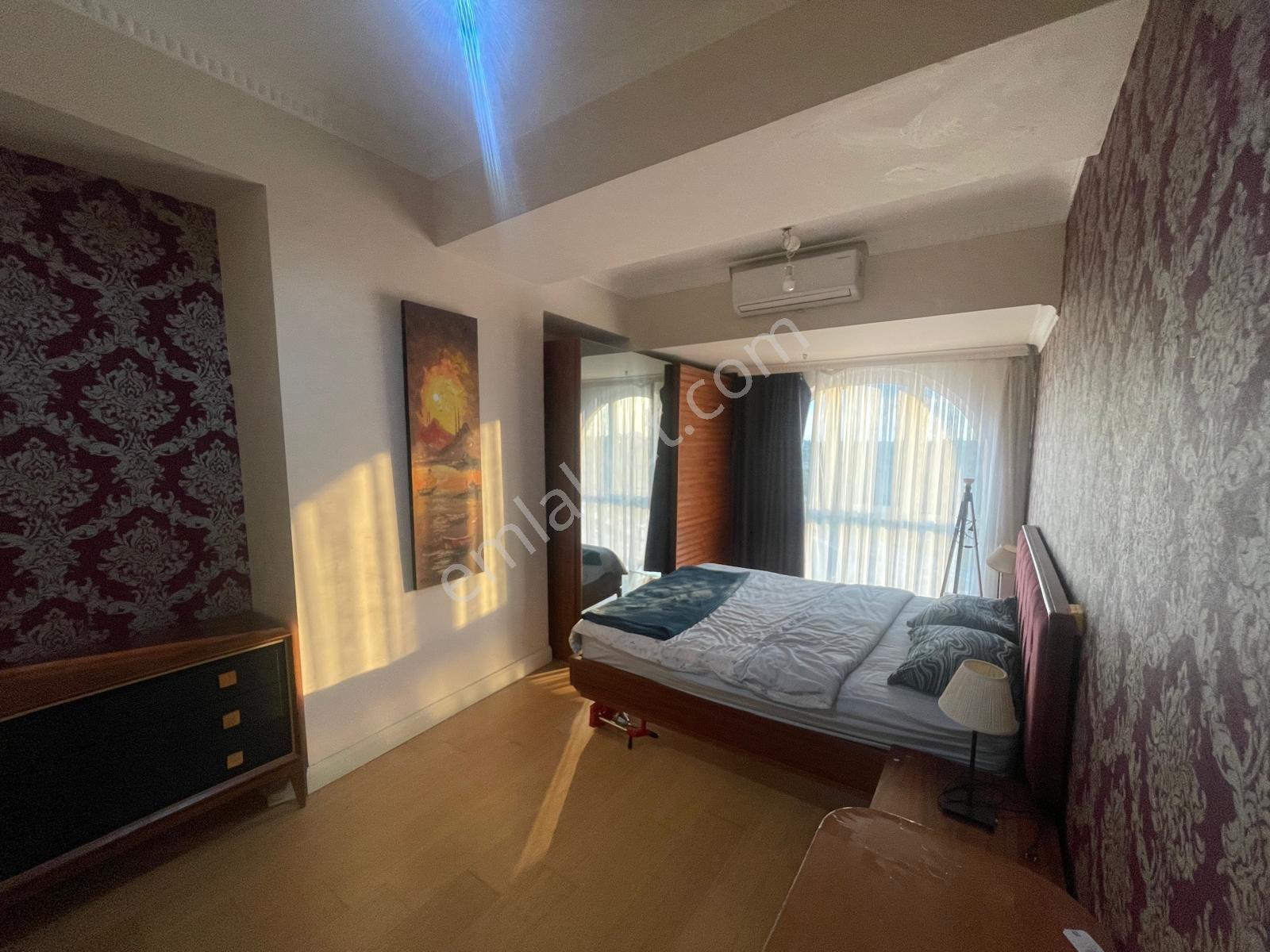 Kiptaş Venezia Mega Konutları Şehir Manzaralı Full Eşyalı - Görsel 16