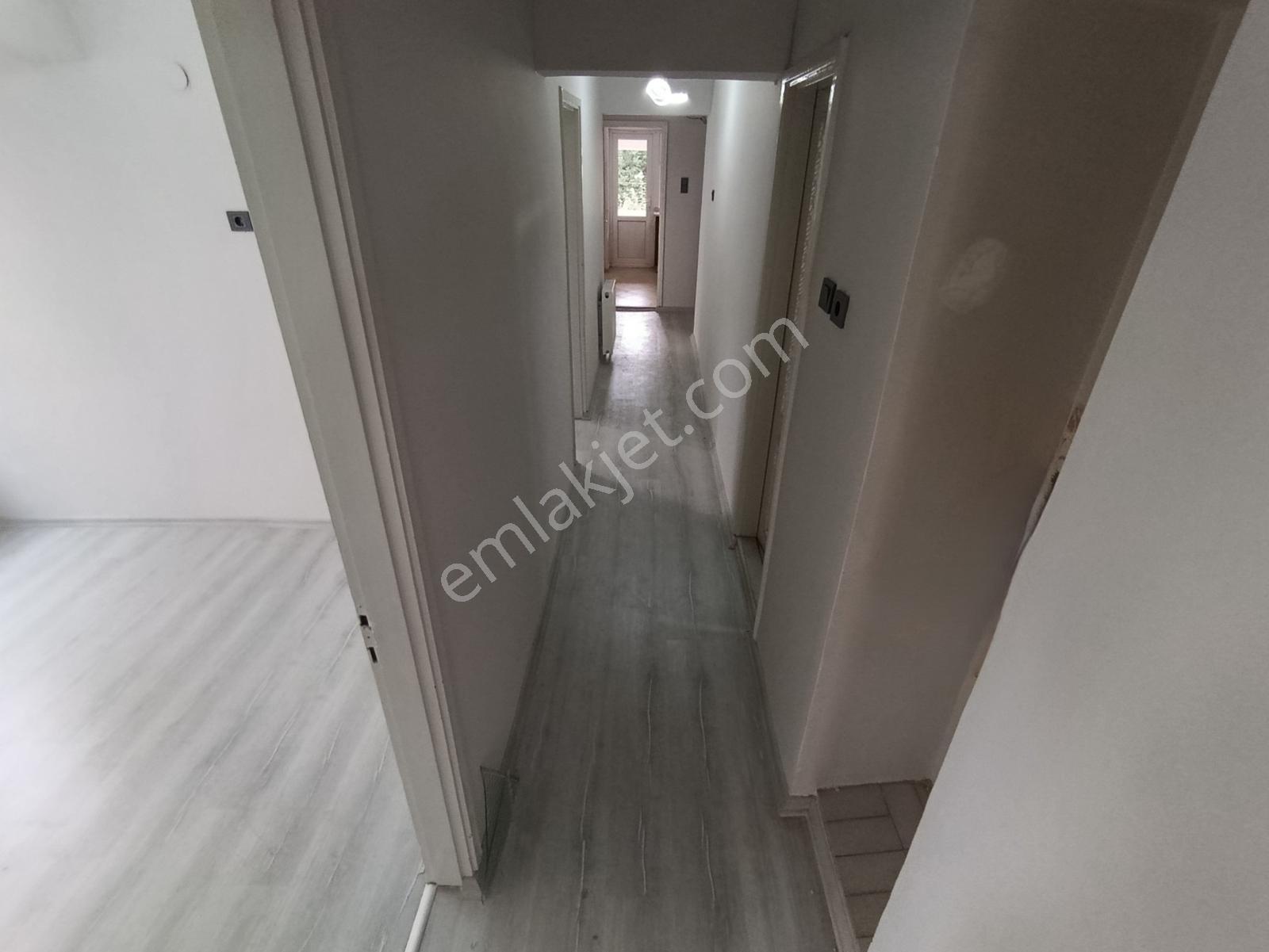 Akçay Merkezde Kordona 350 Adım İçi Yapılı Ayrı Mutfak 3+1 Daire - Görsel 34
