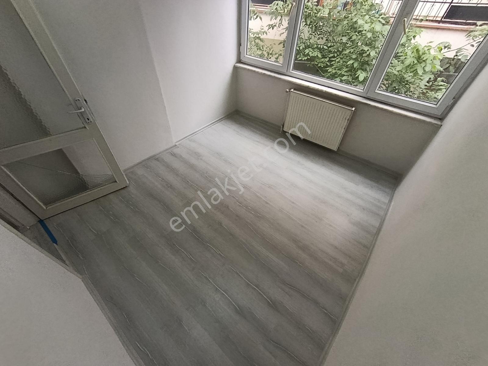 Akçay Merkezde Kordona 350 Adım İçi Yapılı Ayrı Mutfak 3+1 Daire - Görsel 16