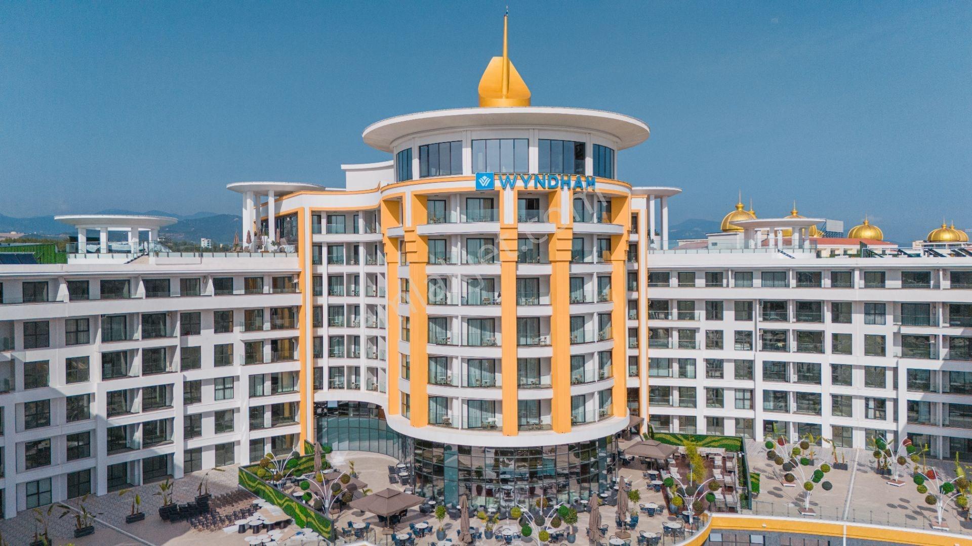 Alanya Türkler'de Muhteşem Resıdence İçerisinde Deniz Manzaralı 1+1 Satılık Daire - Görsel 18