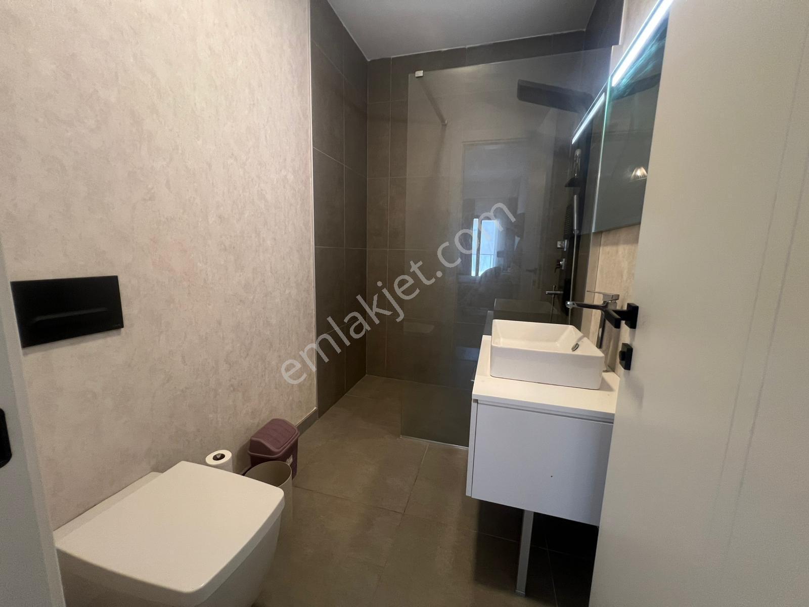Büyükçekmece Marina 24 Sitesinde Deniz Manzaralı 3+1 Dubleks - Görsel 17