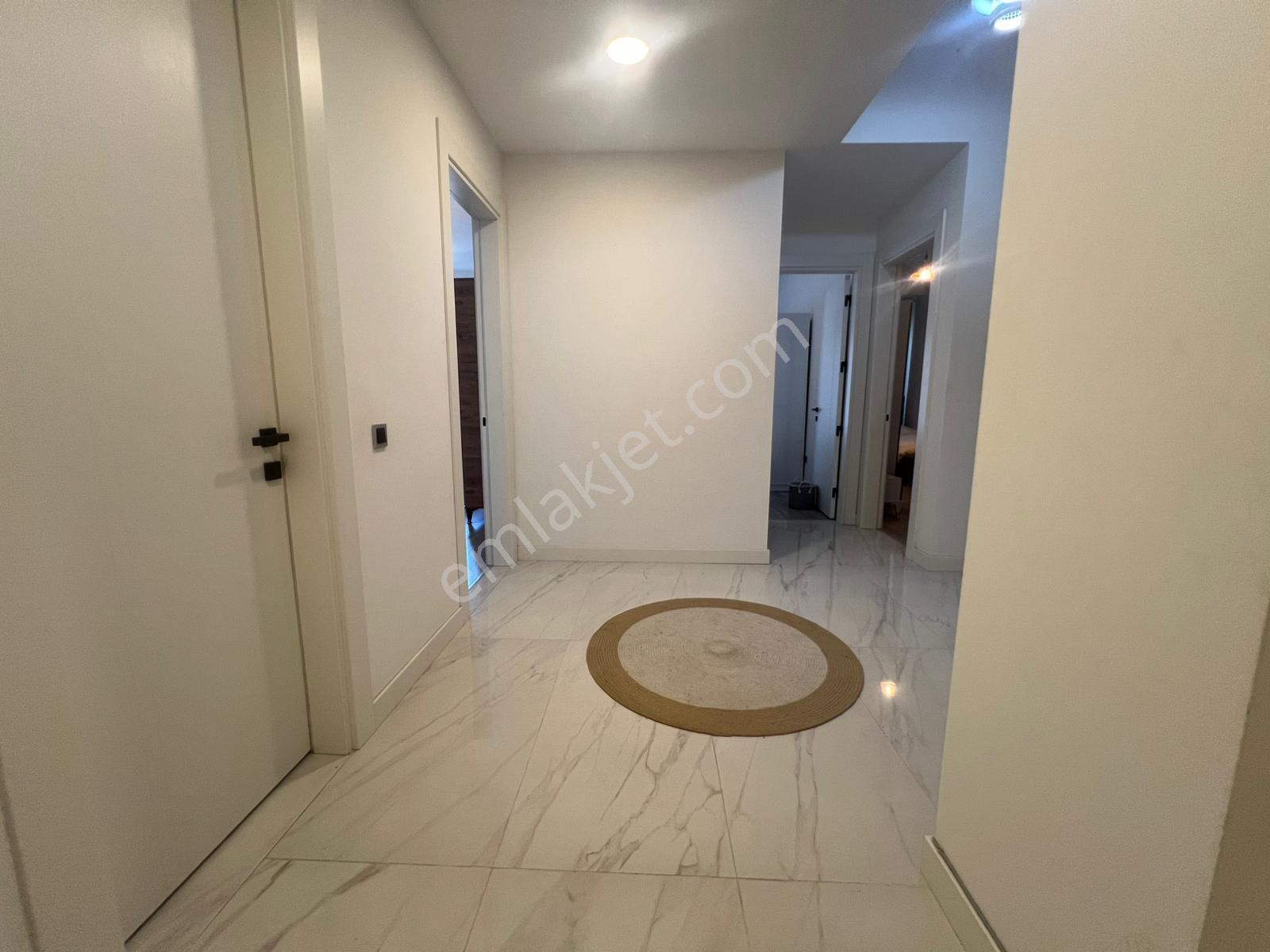 Büyükçekmece Marina 24 Sitesinde Deniz Manzaralı 3+1 Dubleks - Görsel 15