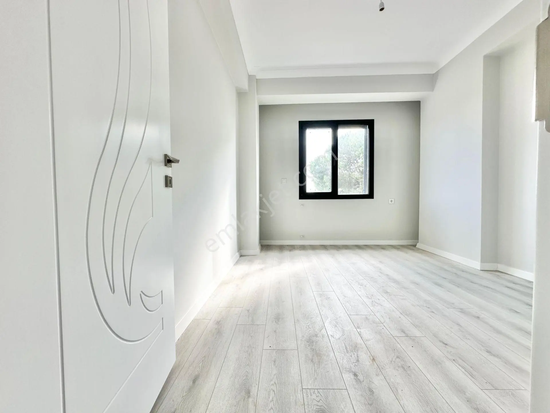 ꧁ay Emlaktan꧂küçükkuyu Mıhlı'da Lüks Butik Sitede Denize 300 M Bahçe Kullanımlı Satılık 2+1 Daire - Görsel 29