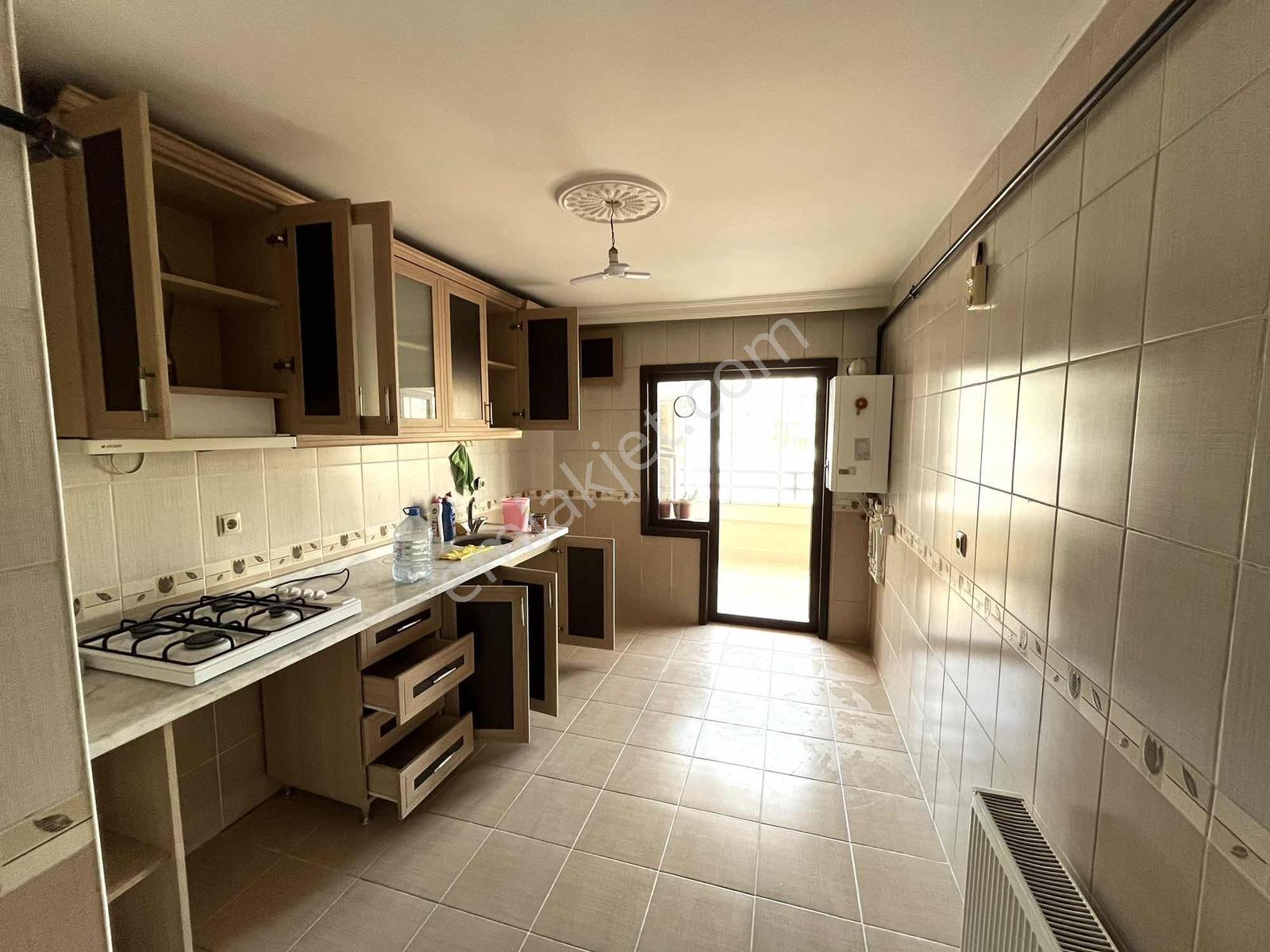 *turkuaz Emlak* Boğaziçi Ana Cadde Dibi 3+1 Kiralık Daire - Görsel 16