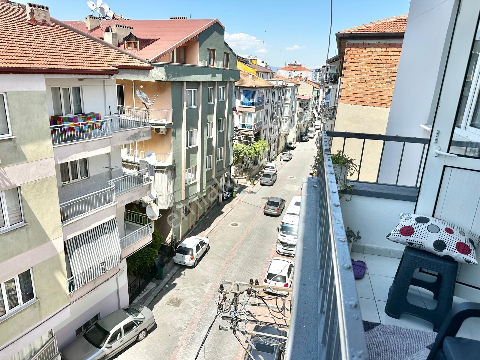 İstiklal Mahallesinde 3,5+1 Fırsat Daire - Görsel 20