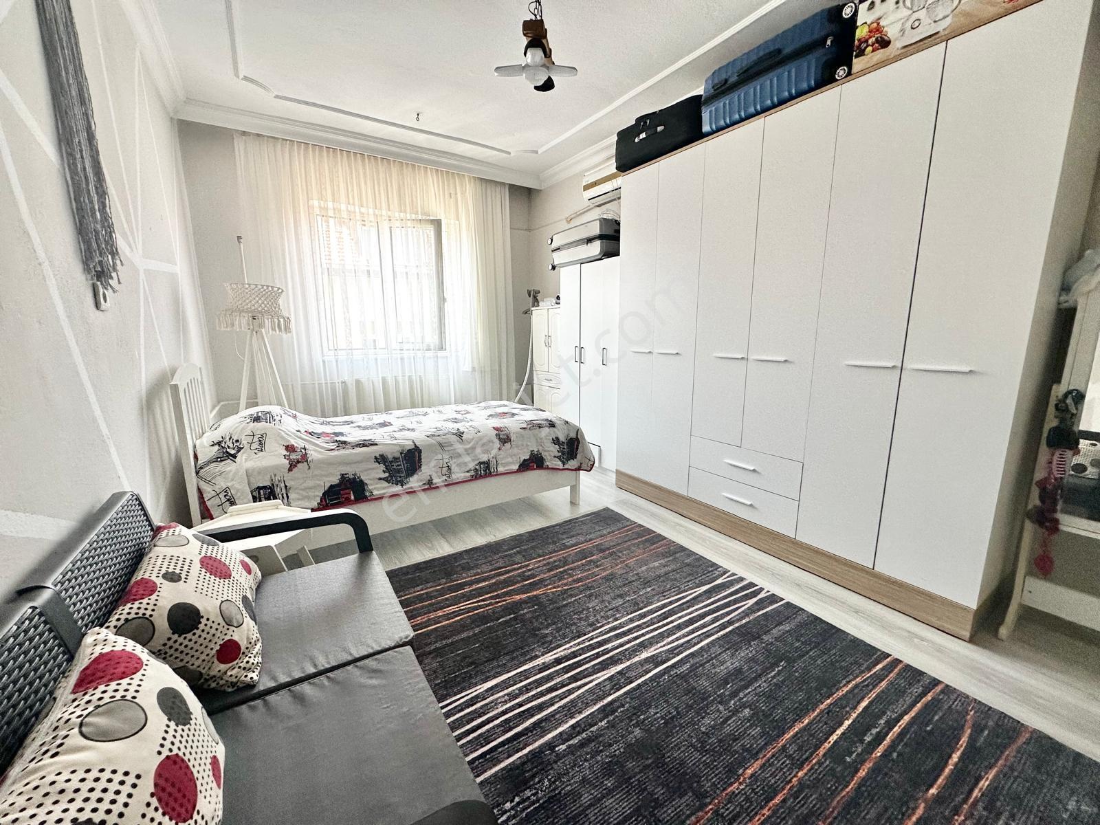 İstiklal Mahallesinde 3,5+1 Fırsat Daire - Görsel 35