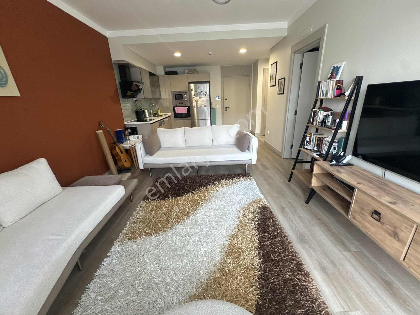 Tema Bahçe'de Balkonlu Satılık Temaworld Manzaralı Satılık 1+1 - Görsel 15