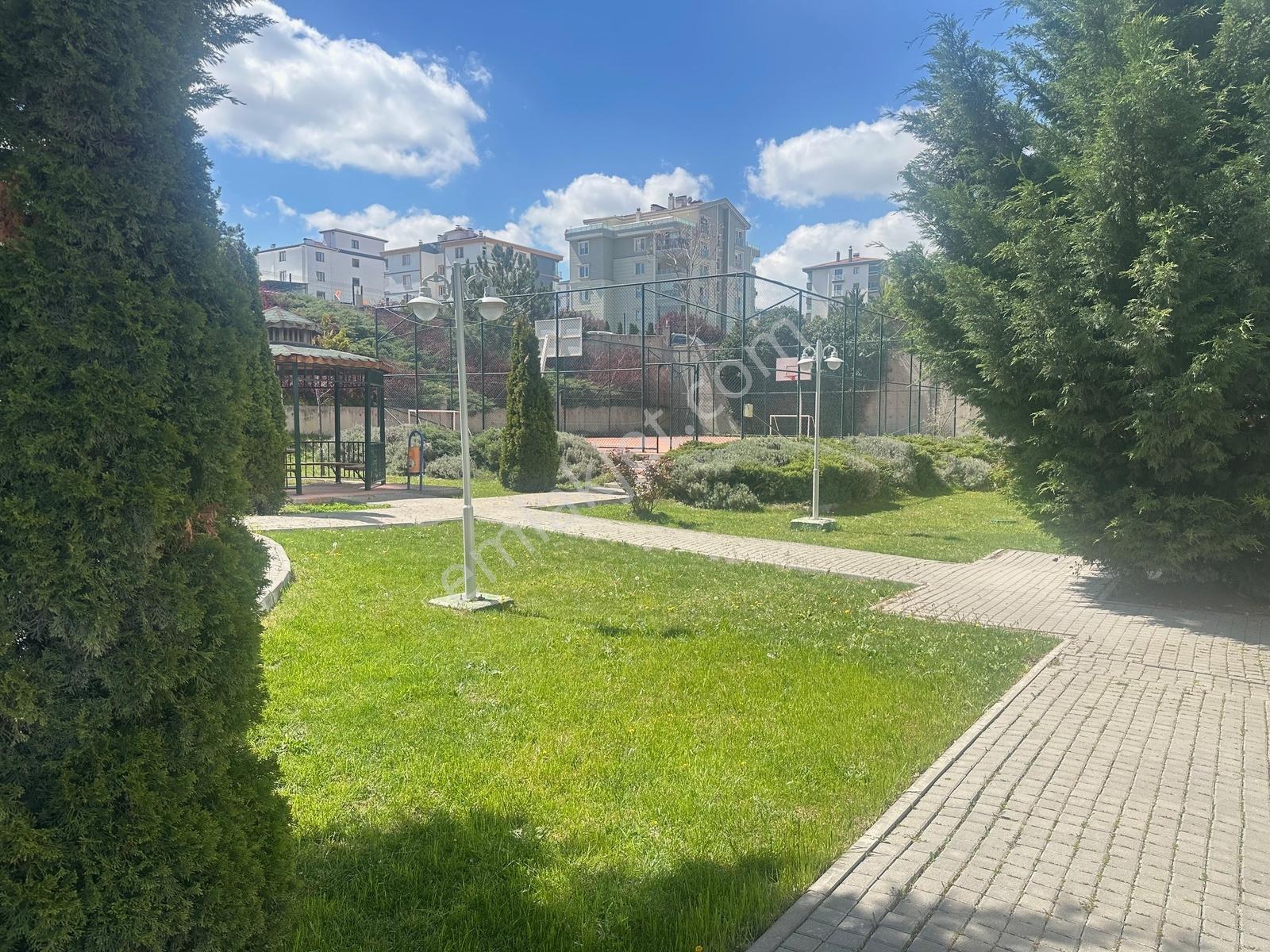Bağlıca'nın Çok Merkezi Konumda Komple Yenilenmiş 4+1 Kiralık - Görsel 16