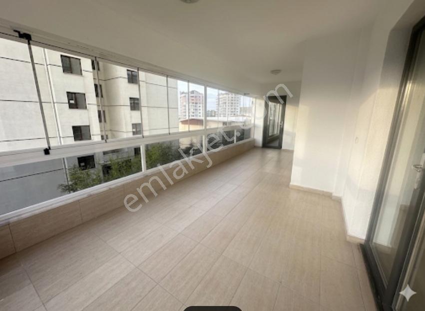 Bağlıca'nın Çok Merkezi Konumda Komple Yenilenmiş 4+1 Kiralık - Görsel 30